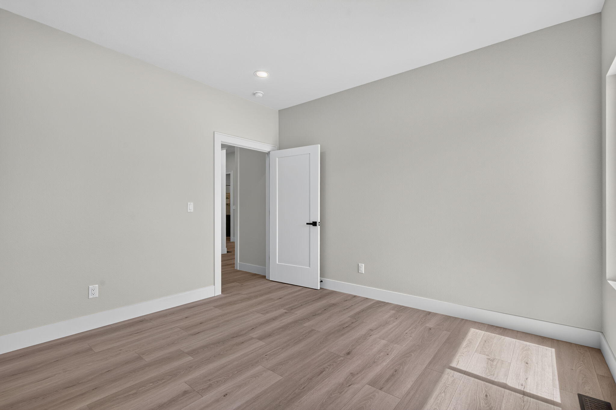 346 Sunset Drive Property Photo 23