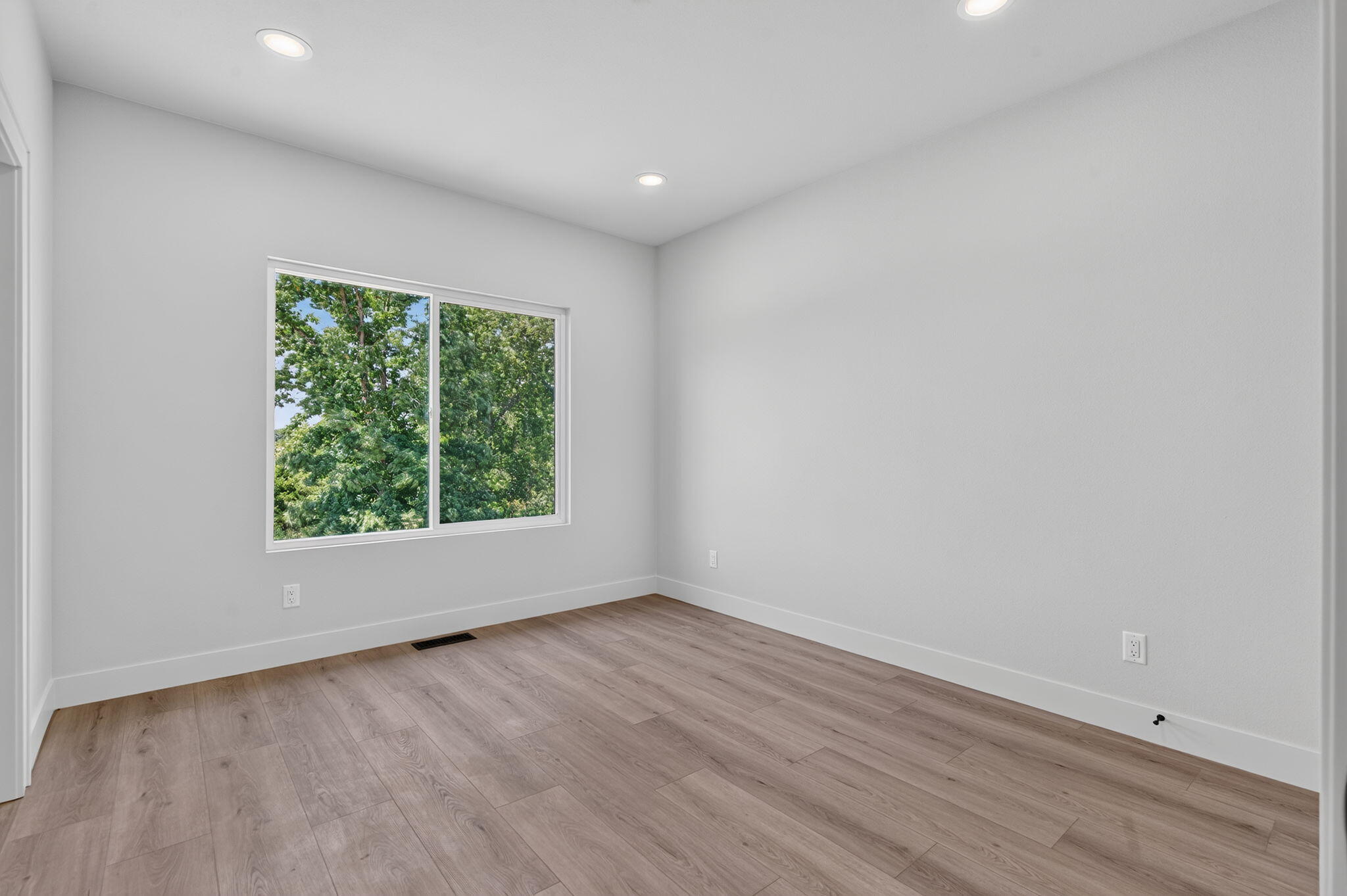346 Sunset Drive Property Photo 24