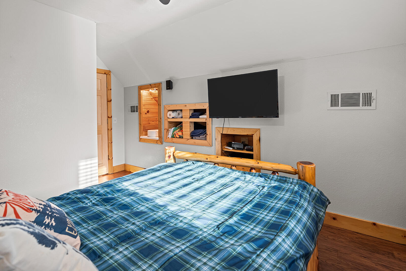 29209 Station Lane Property Photo 27