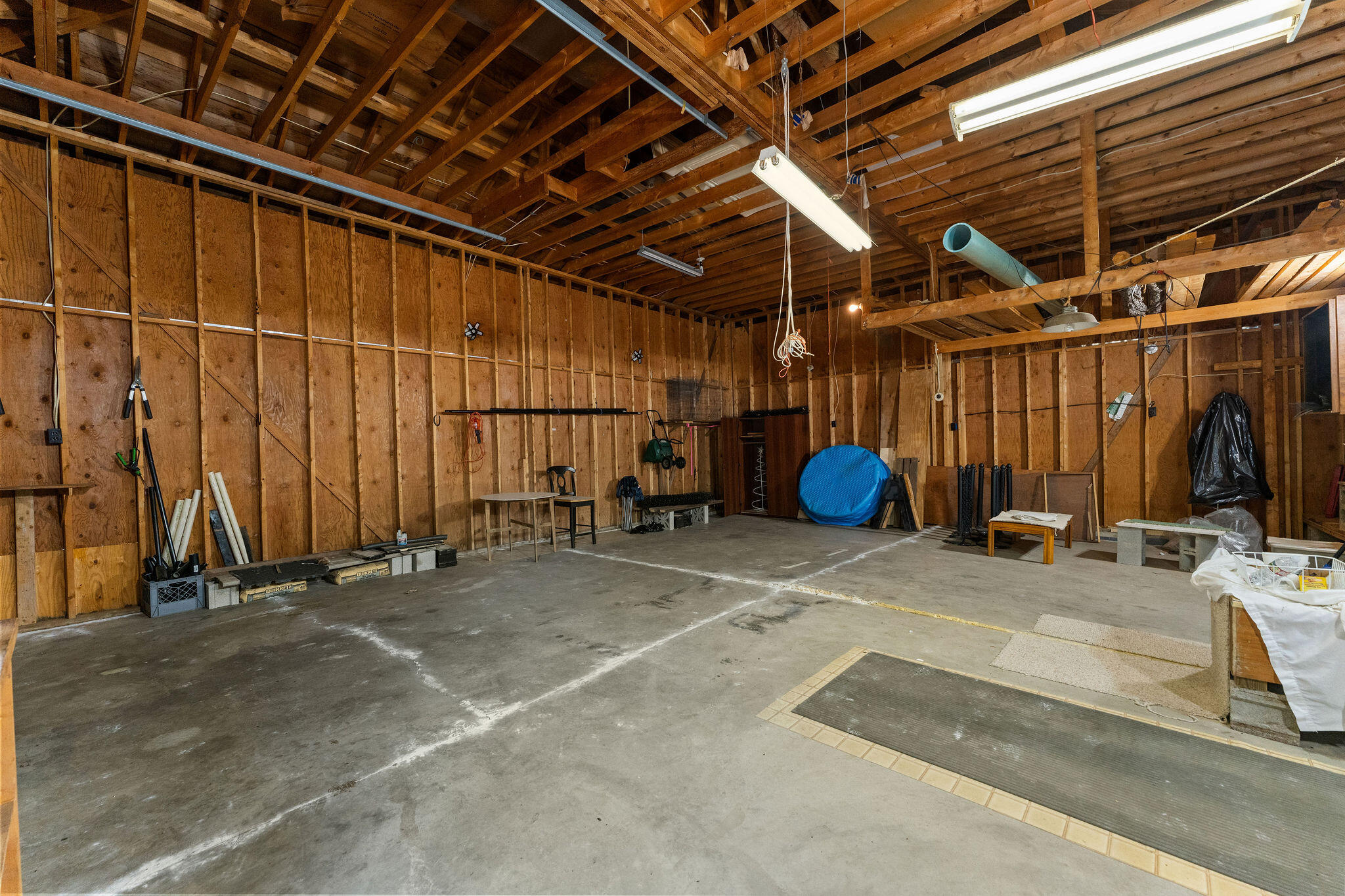 107 Oak Drive Property Photo 3