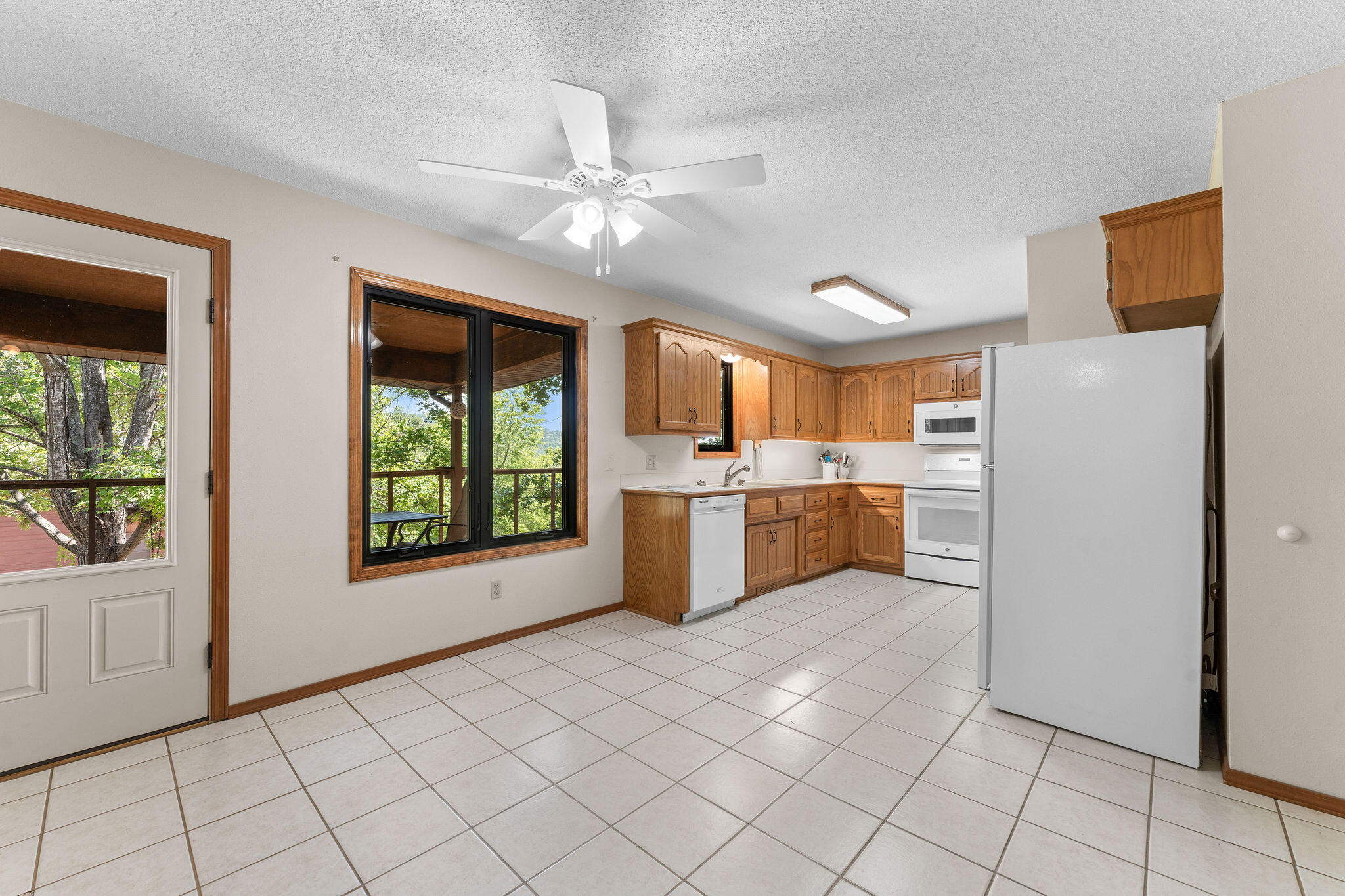 107 Oak Drive Property Photo 21