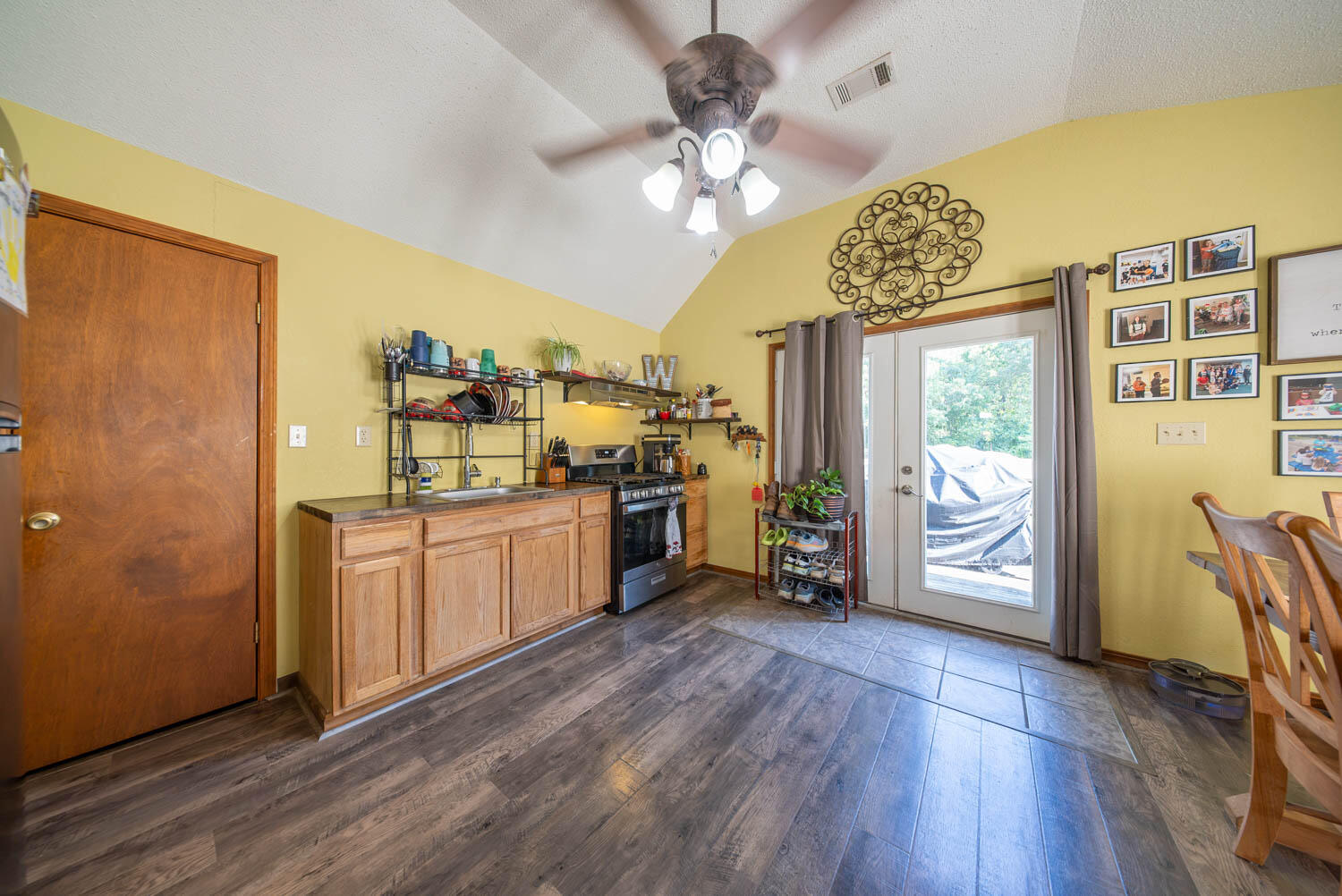 11092 Highway 9 Property Photo 6