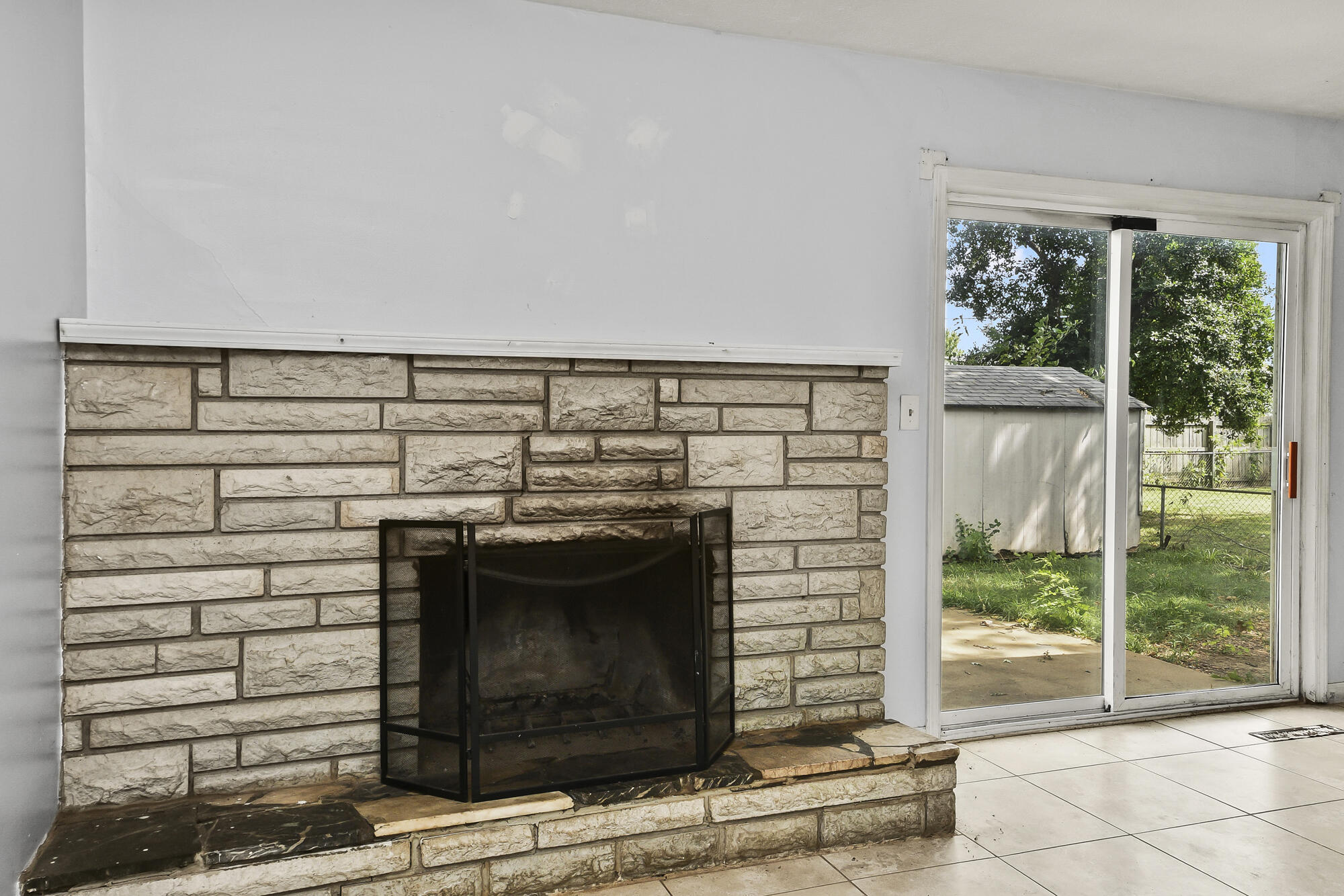 1317 East Cambridge Street Property Photo 11