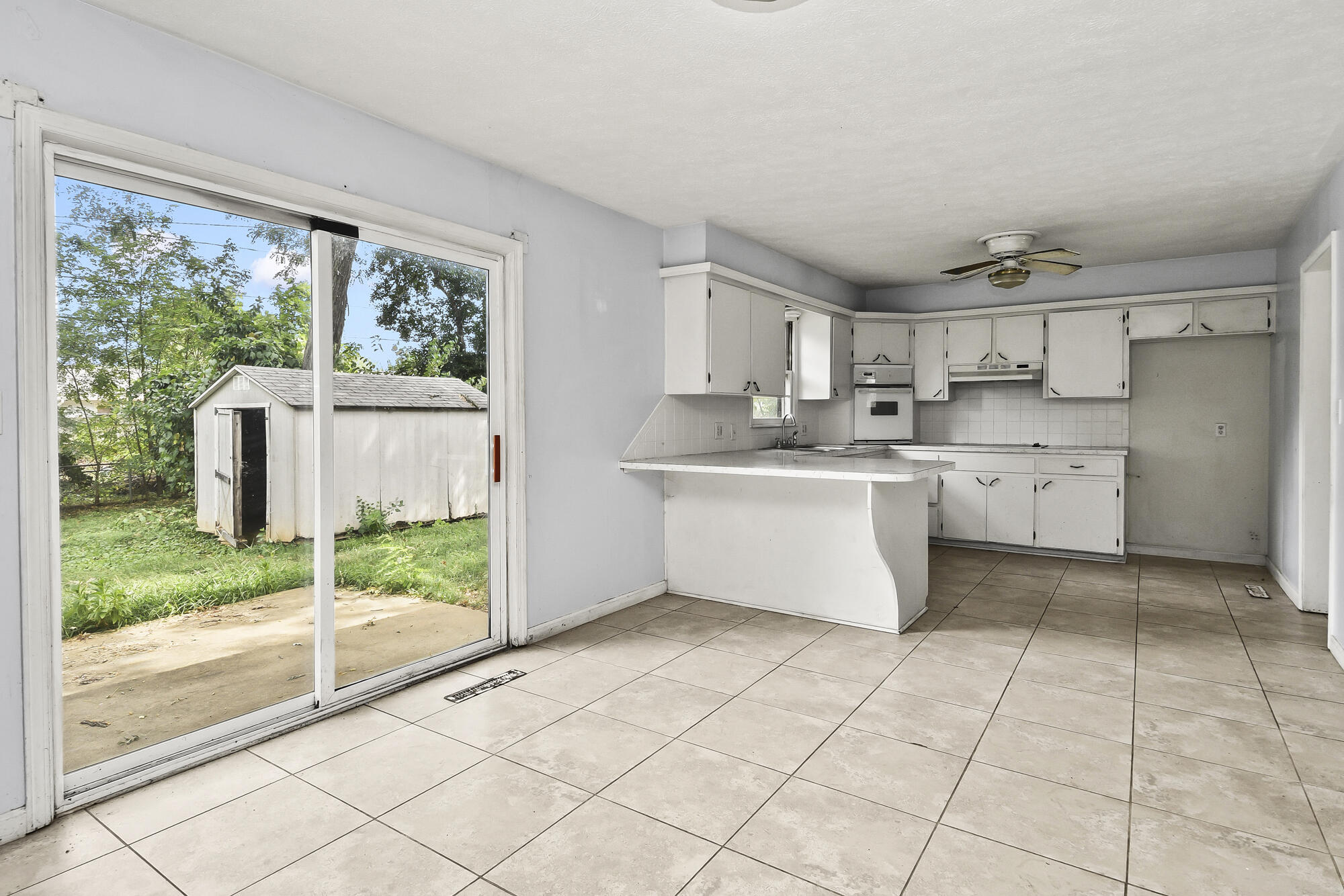 1317 East Cambridge Street Property Photo 12