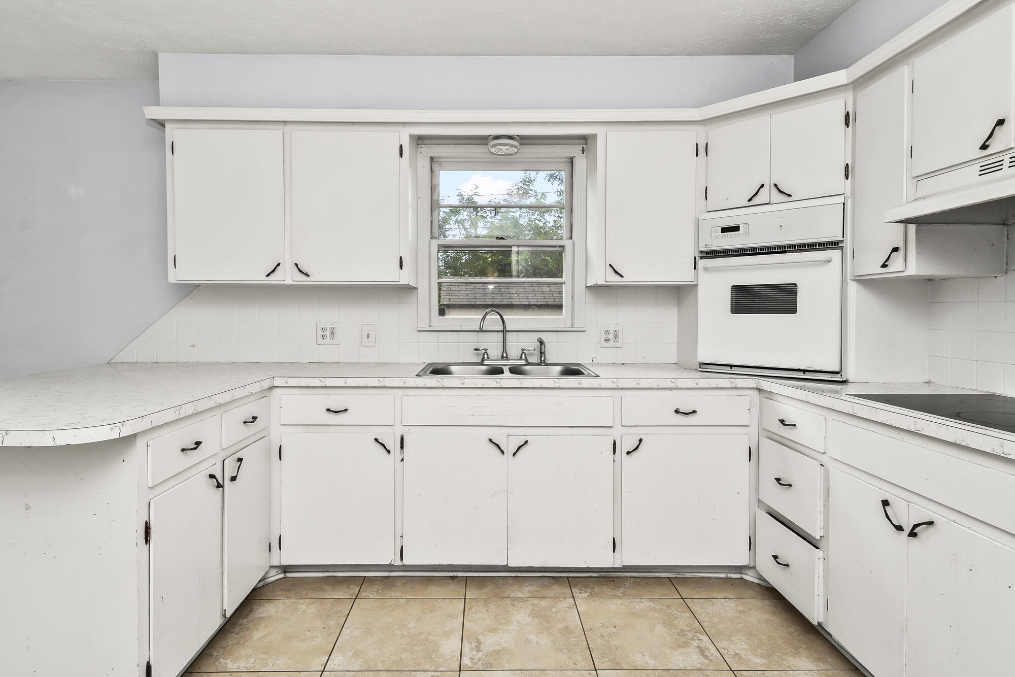 1317 East Cambridge Street Property Photo 14