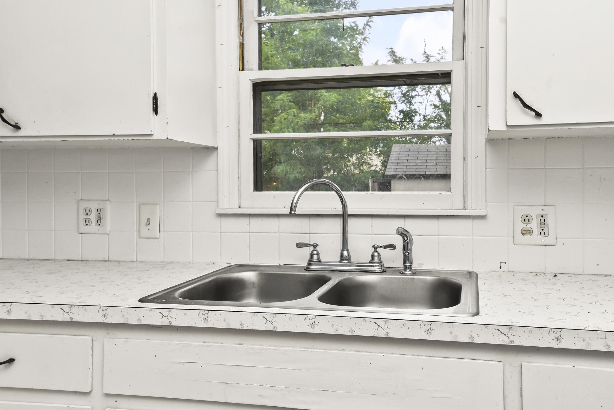 1317 East Cambridge Street Property Photo 18