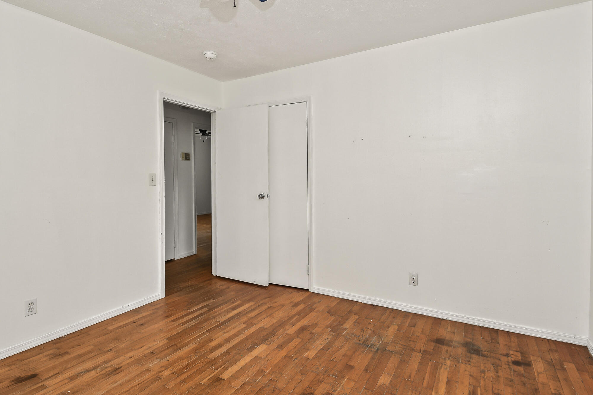 1317 East Cambridge Street Property Photo 24