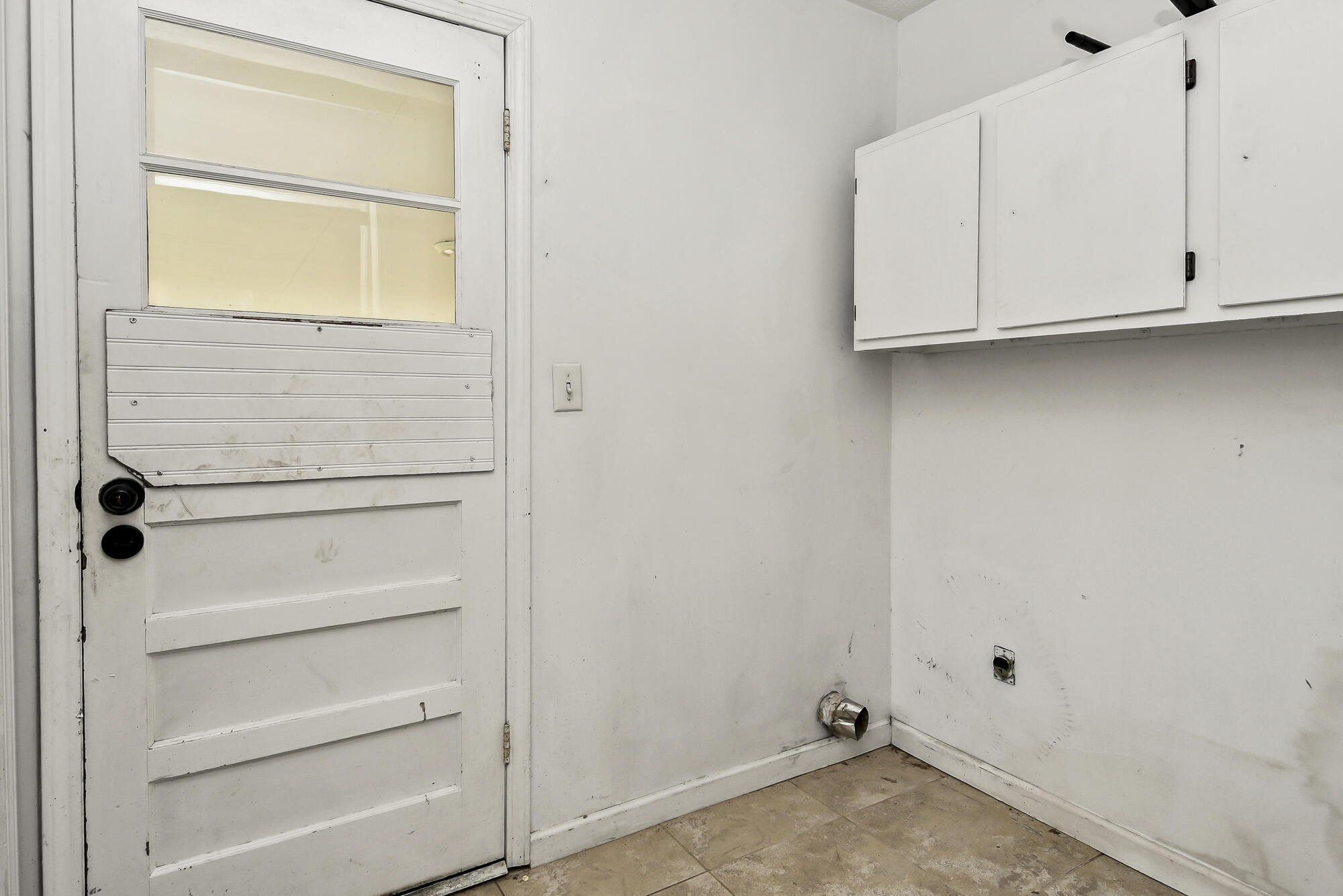 1317 East Cambridge Street Property Photo 29
