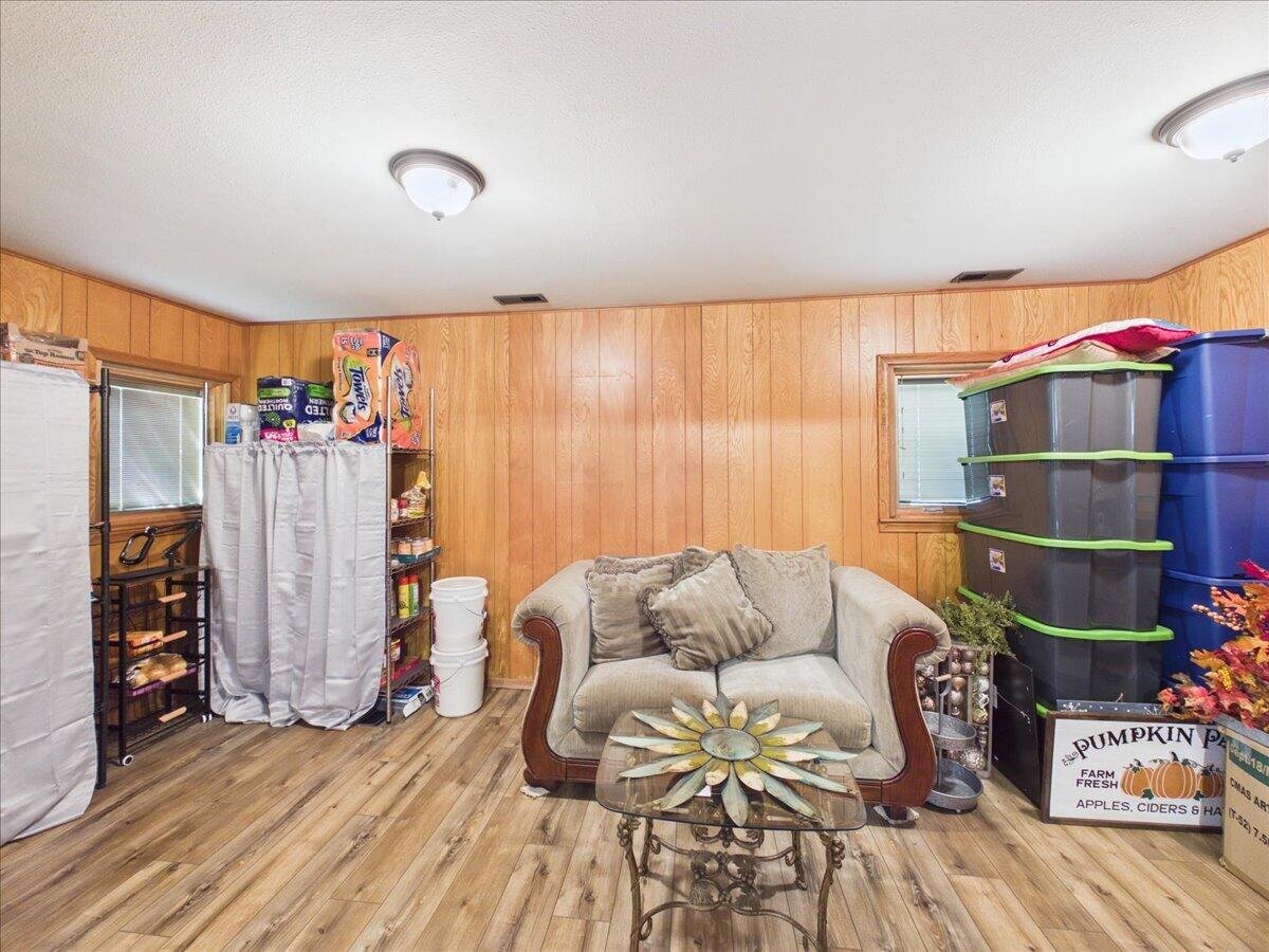 2227 Carolina Avenue Property Photo 77