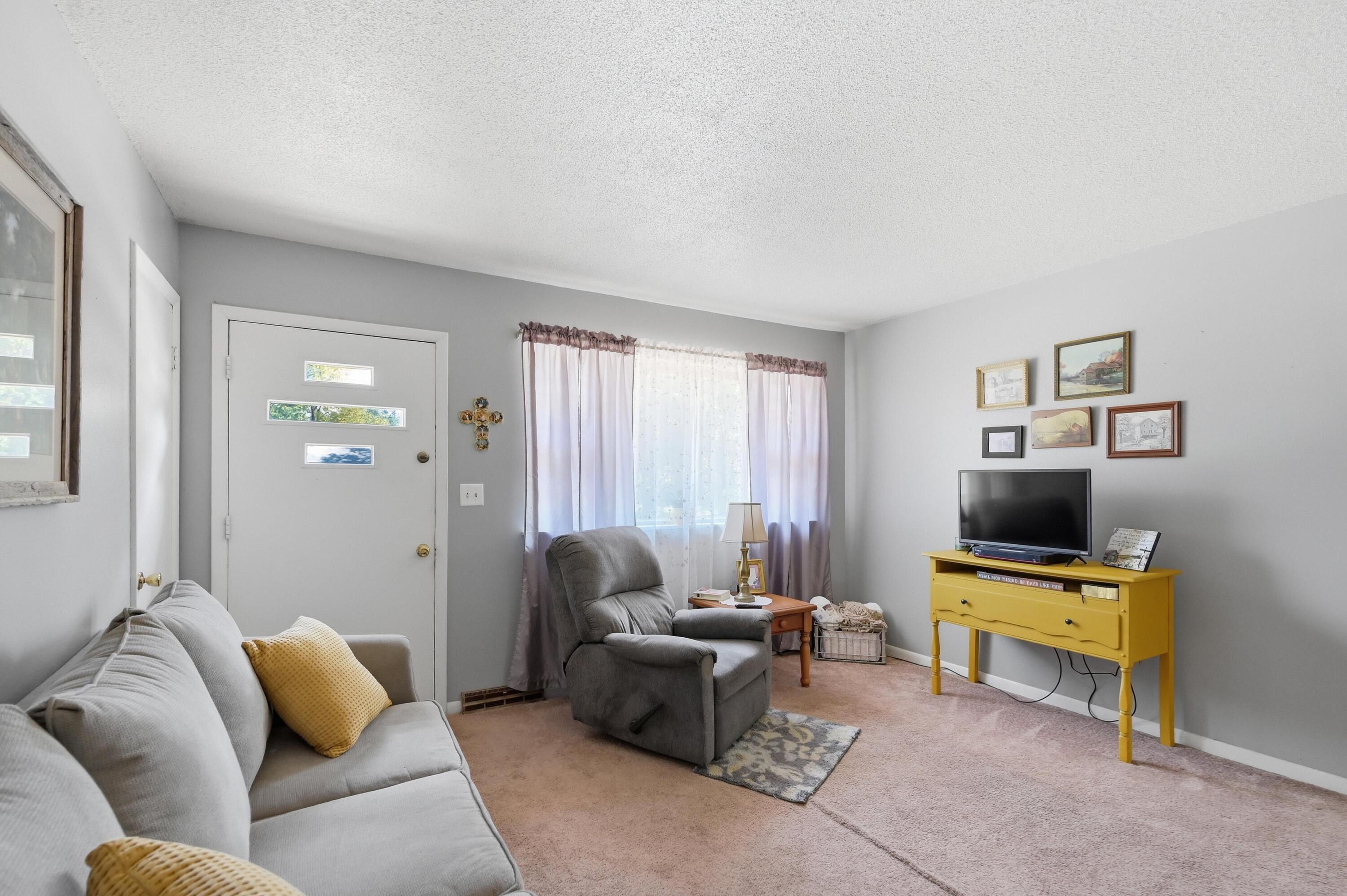21400 Katy Lane Property Photo 8