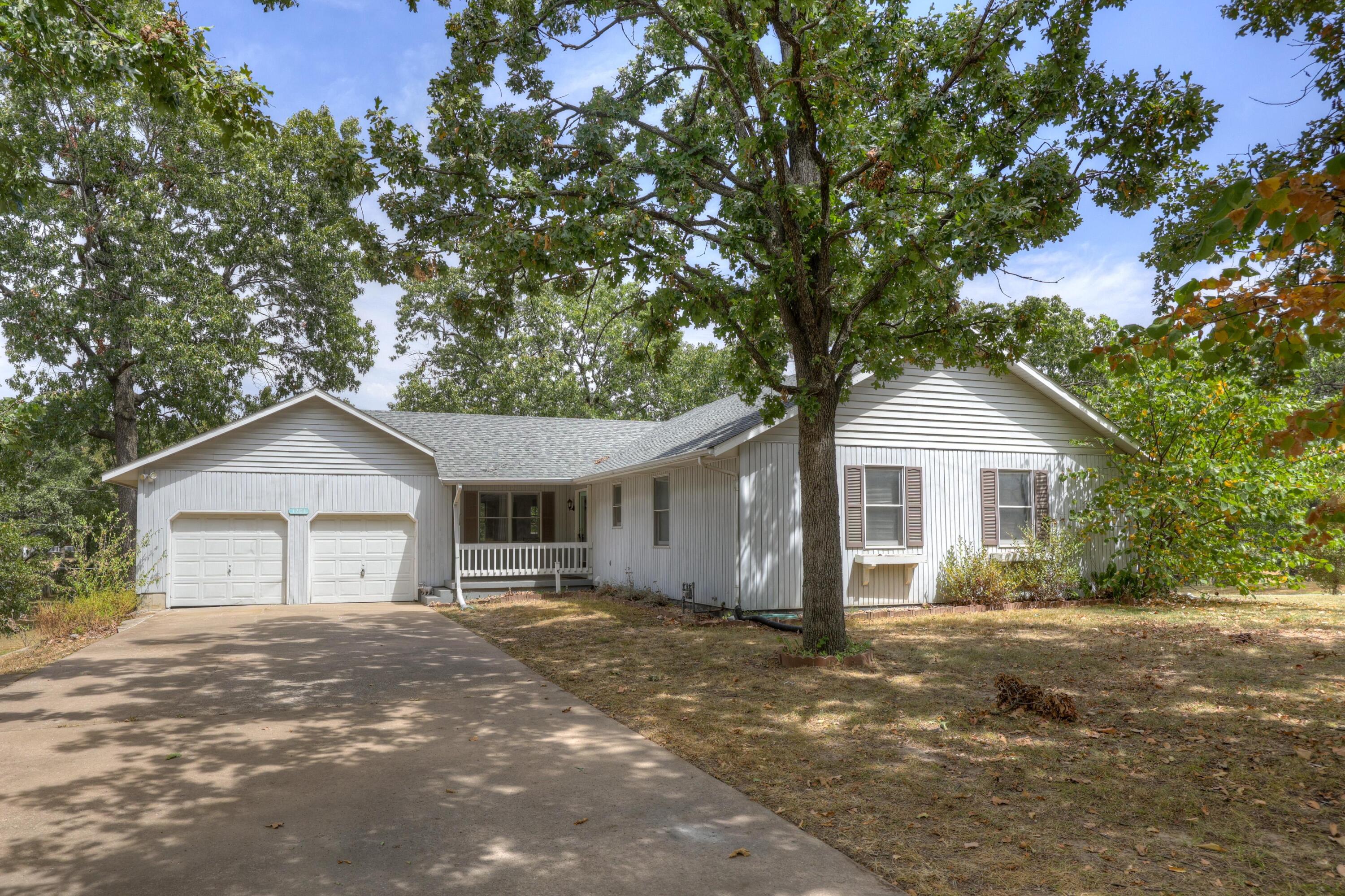 1701 Hickory Hills Drive Property Photo 1