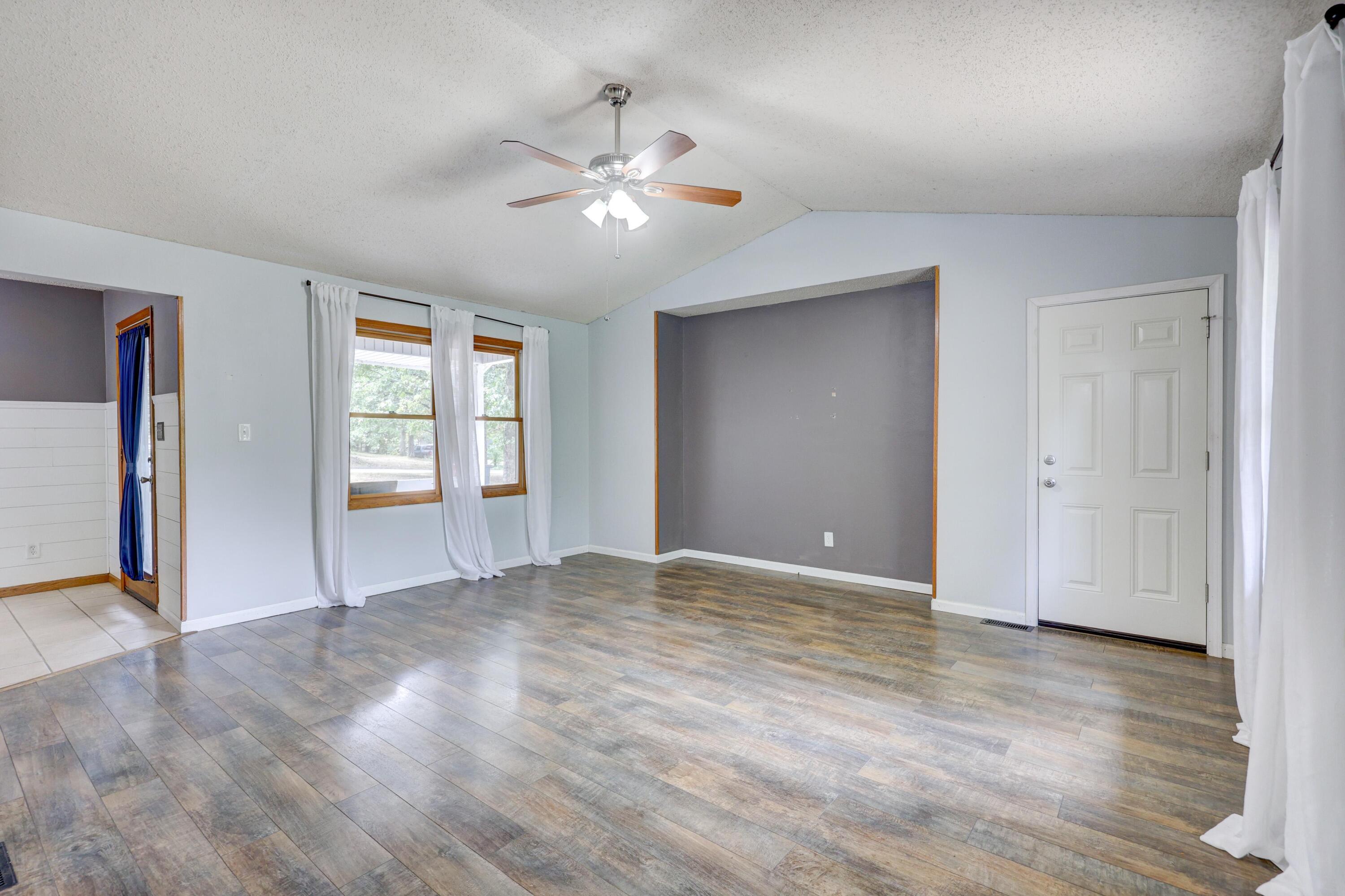 1701 Hickory Hills Drive Property Photo 10