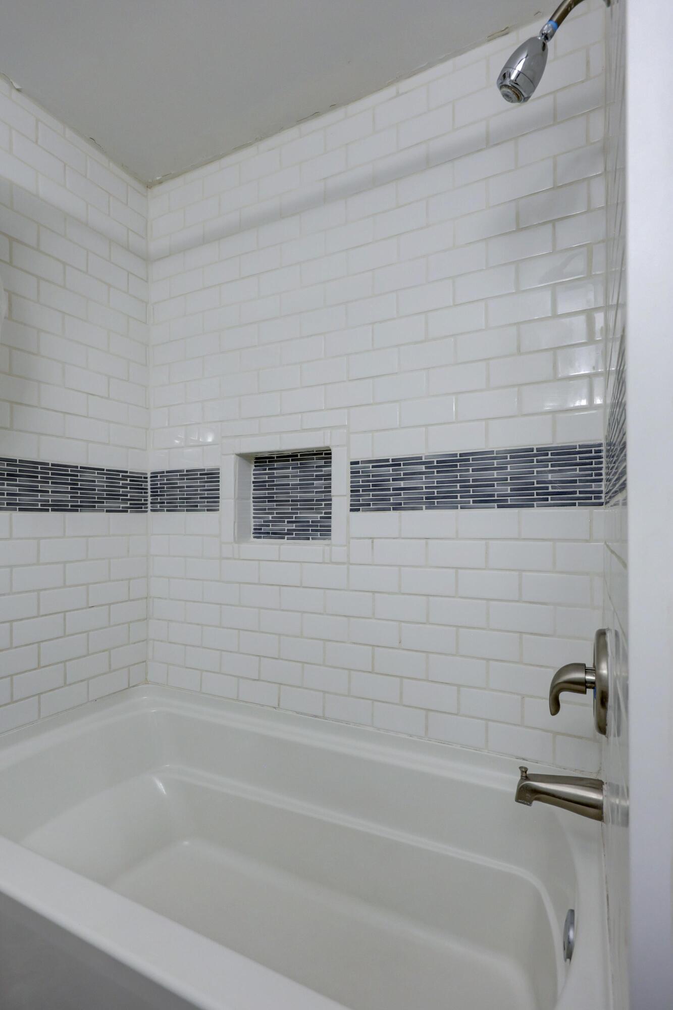 1701 Hickory Hills Drive Property Photo 13