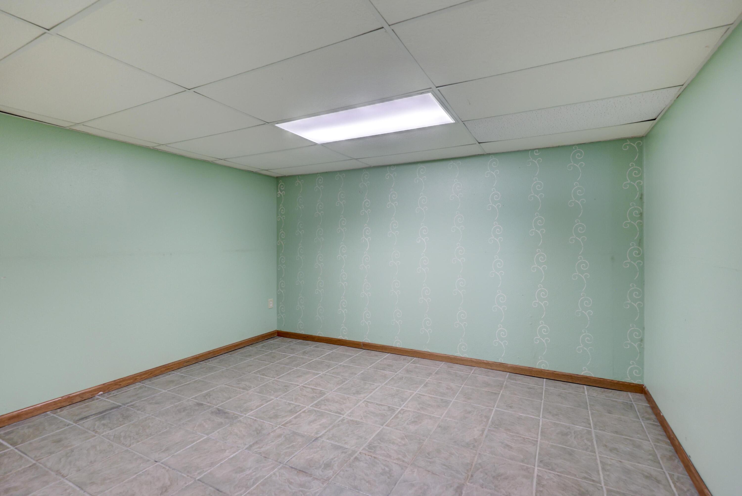 1701 Hickory Hills Drive Property Photo 24
