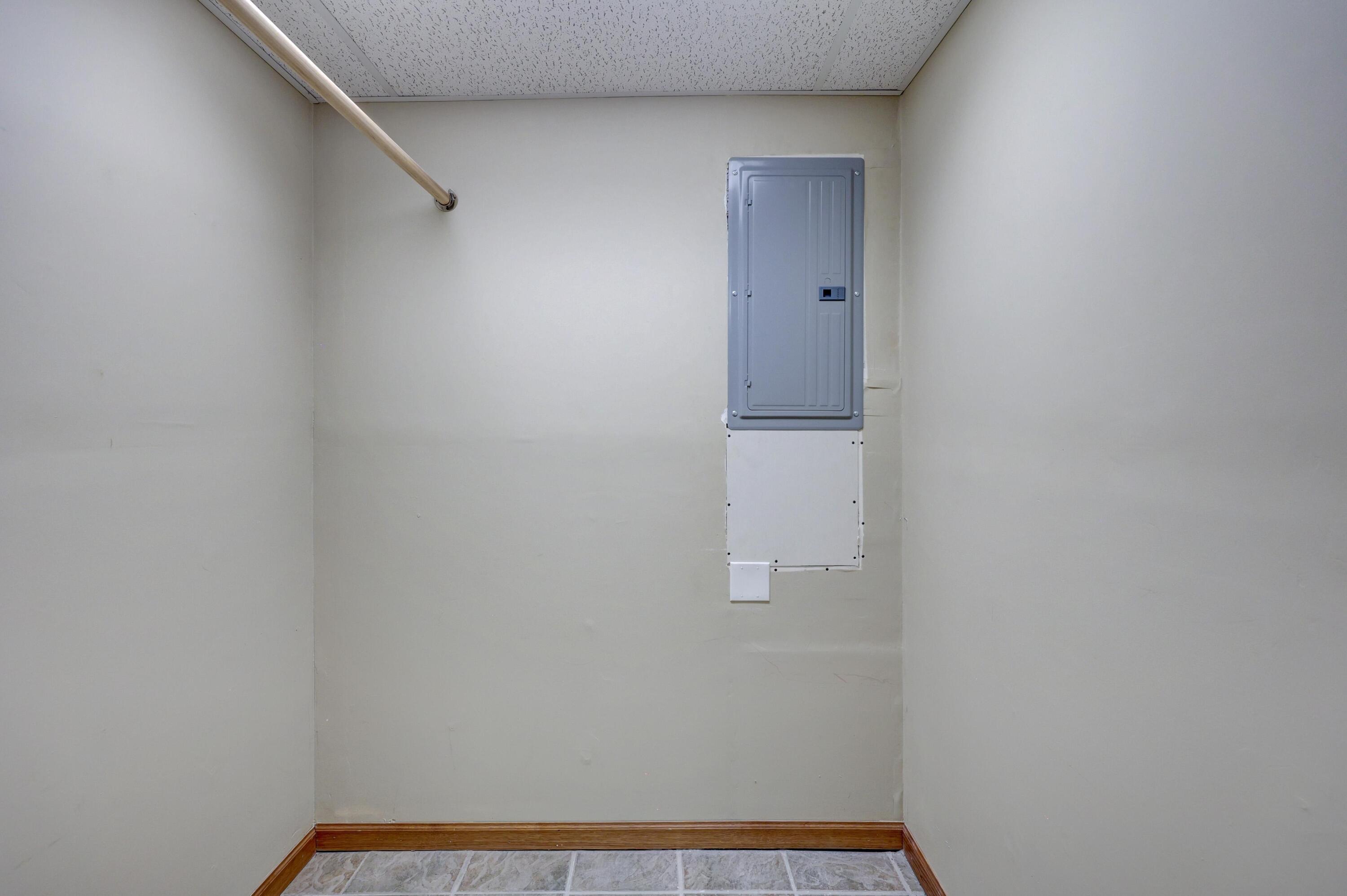 1701 Hickory Hills Drive Property Photo 30