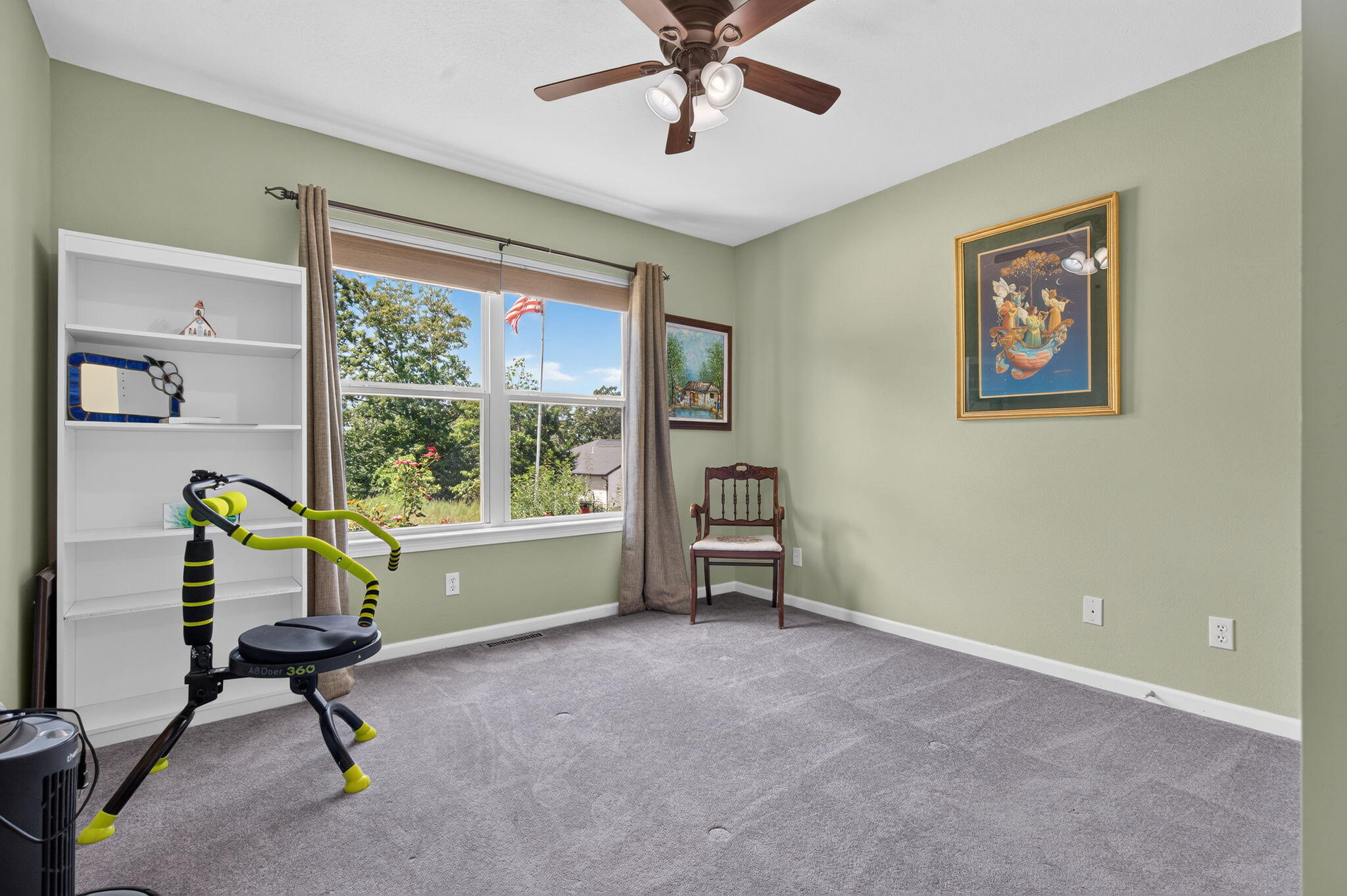 200 North Point Court Property Photo 19