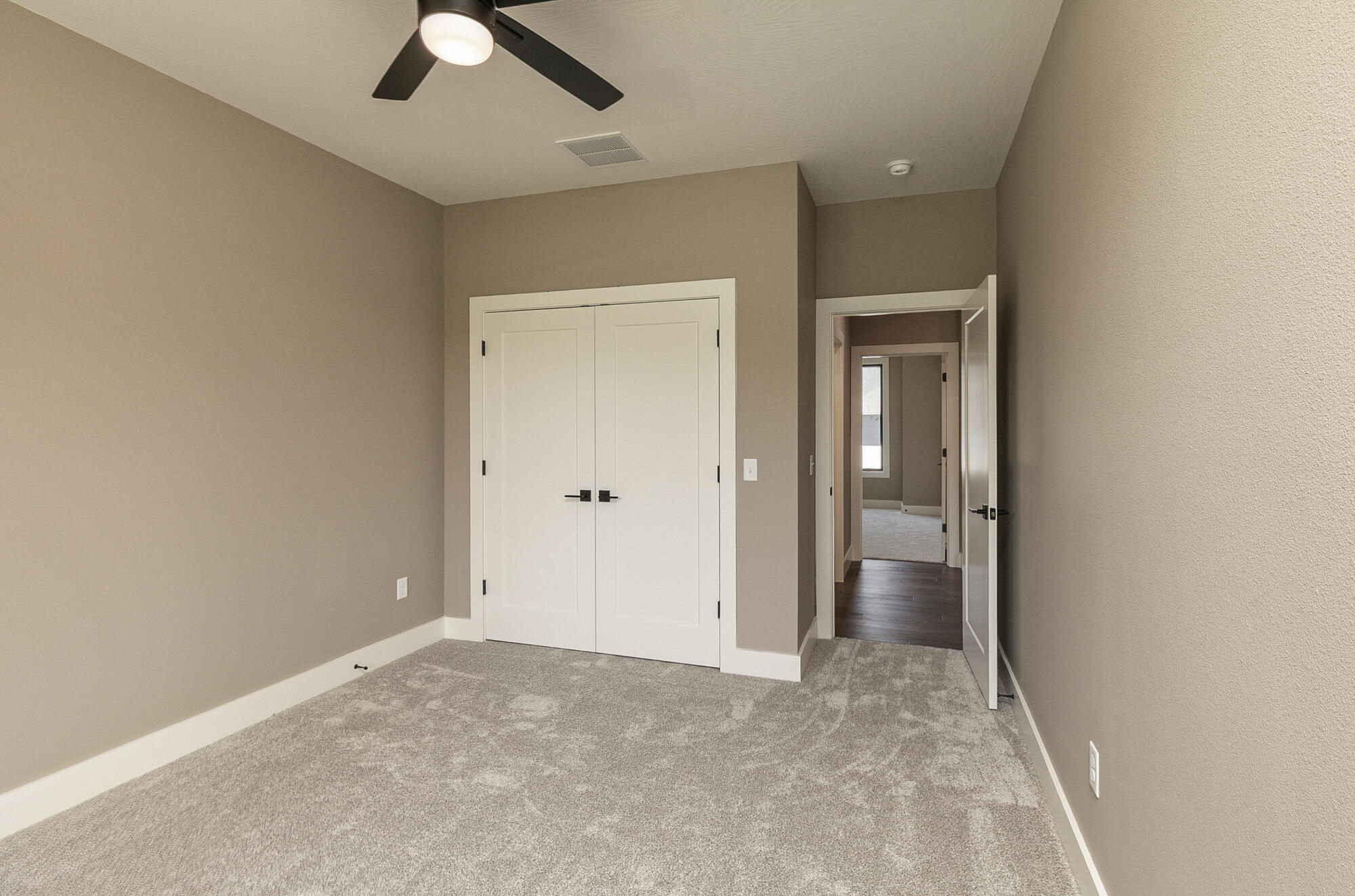 2038 North Silver Charm Avenue Property Photo 29