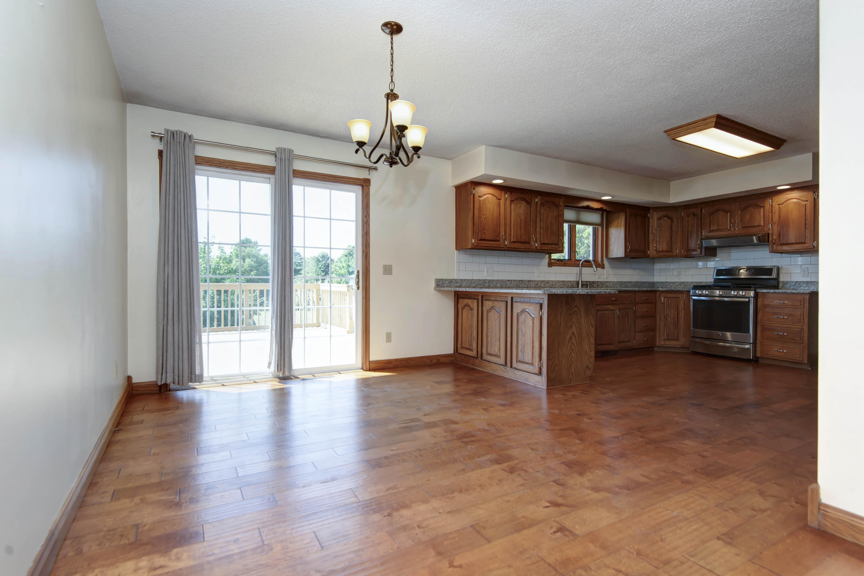 1433 North Emerald Hills Drive Property Photo 10