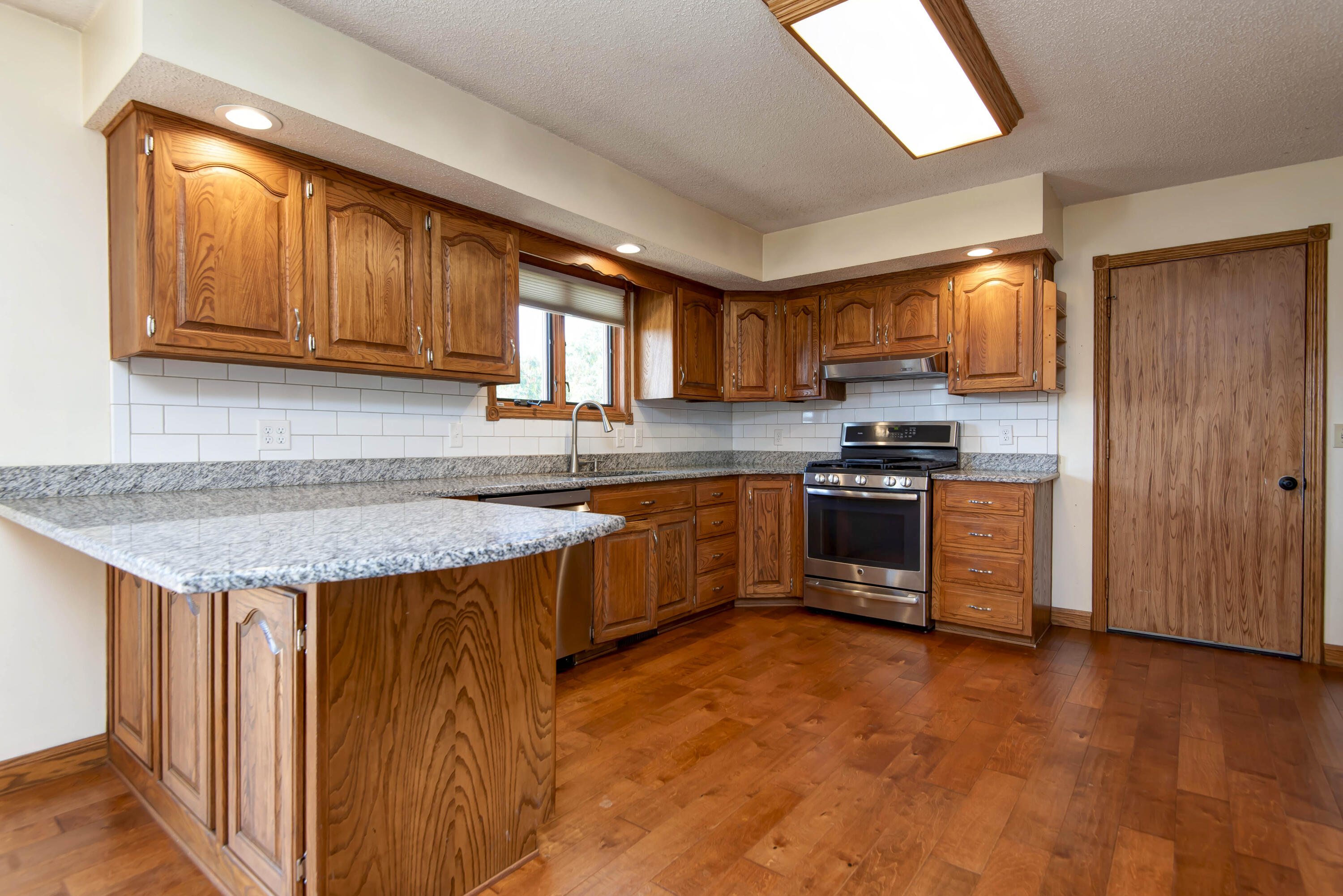 1433 North Emerald Hills Drive Property Photo 11