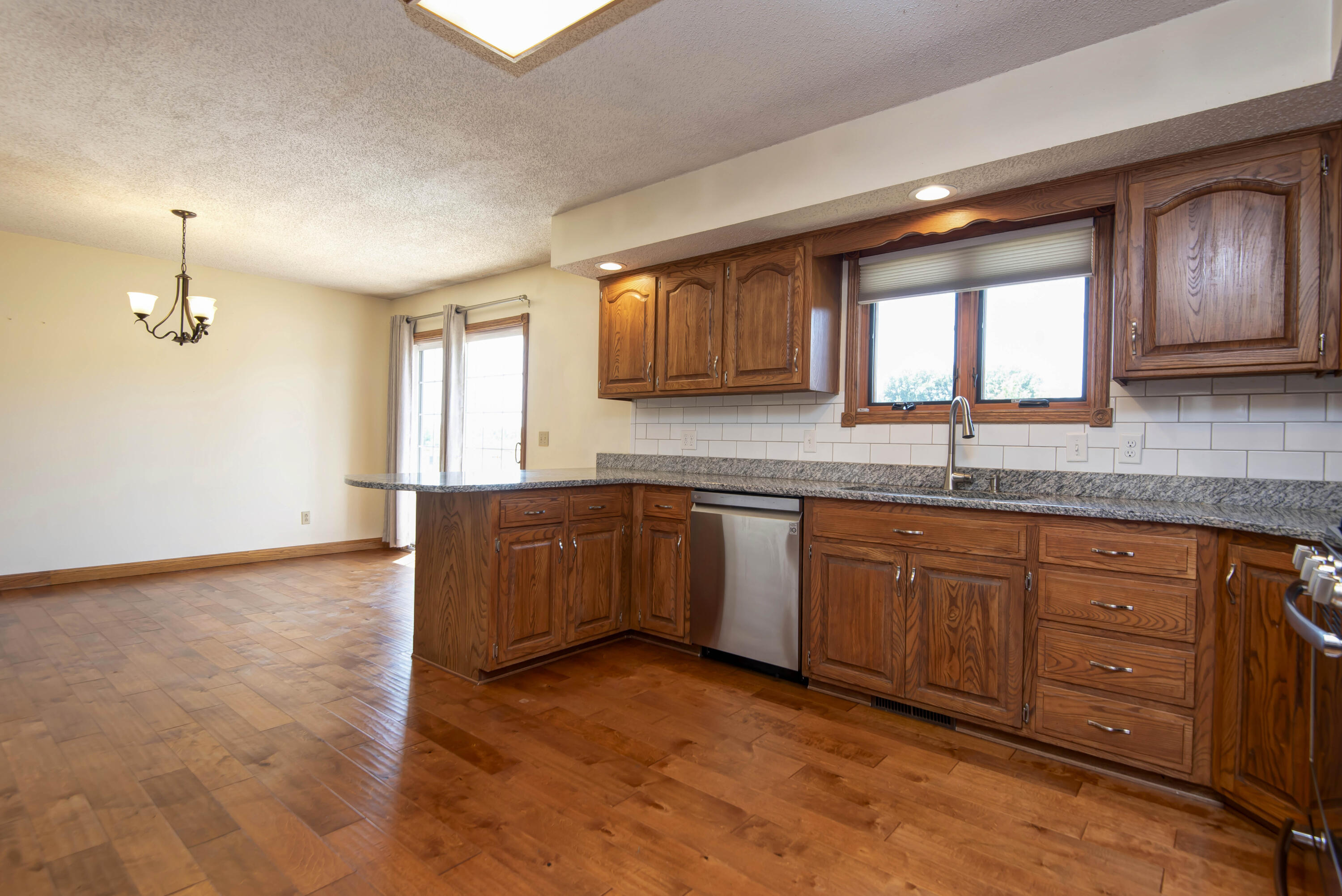 1433 North Emerald Hills Drive Property Photo 12