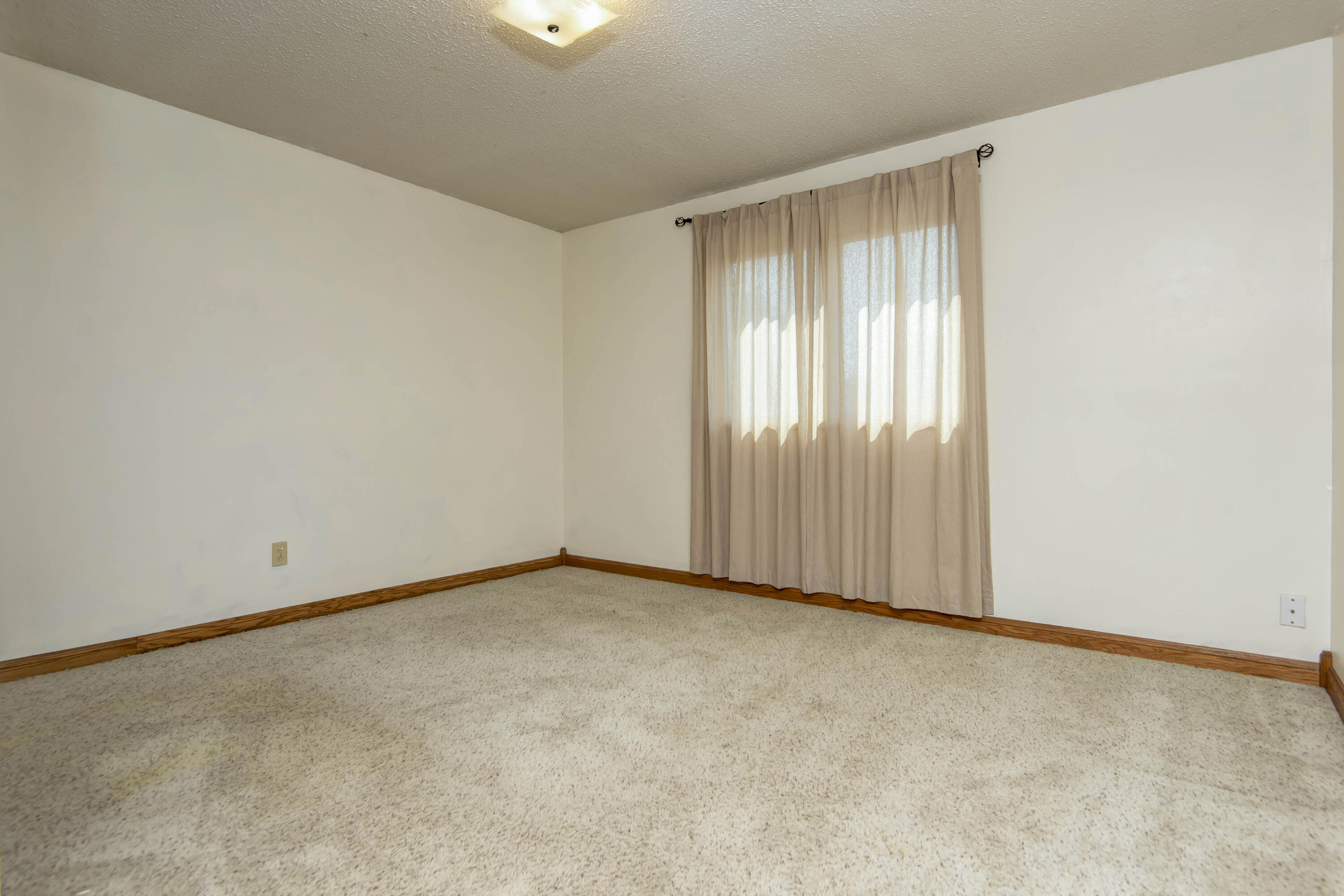 1433 North Emerald Hills Drive Property Photo 20