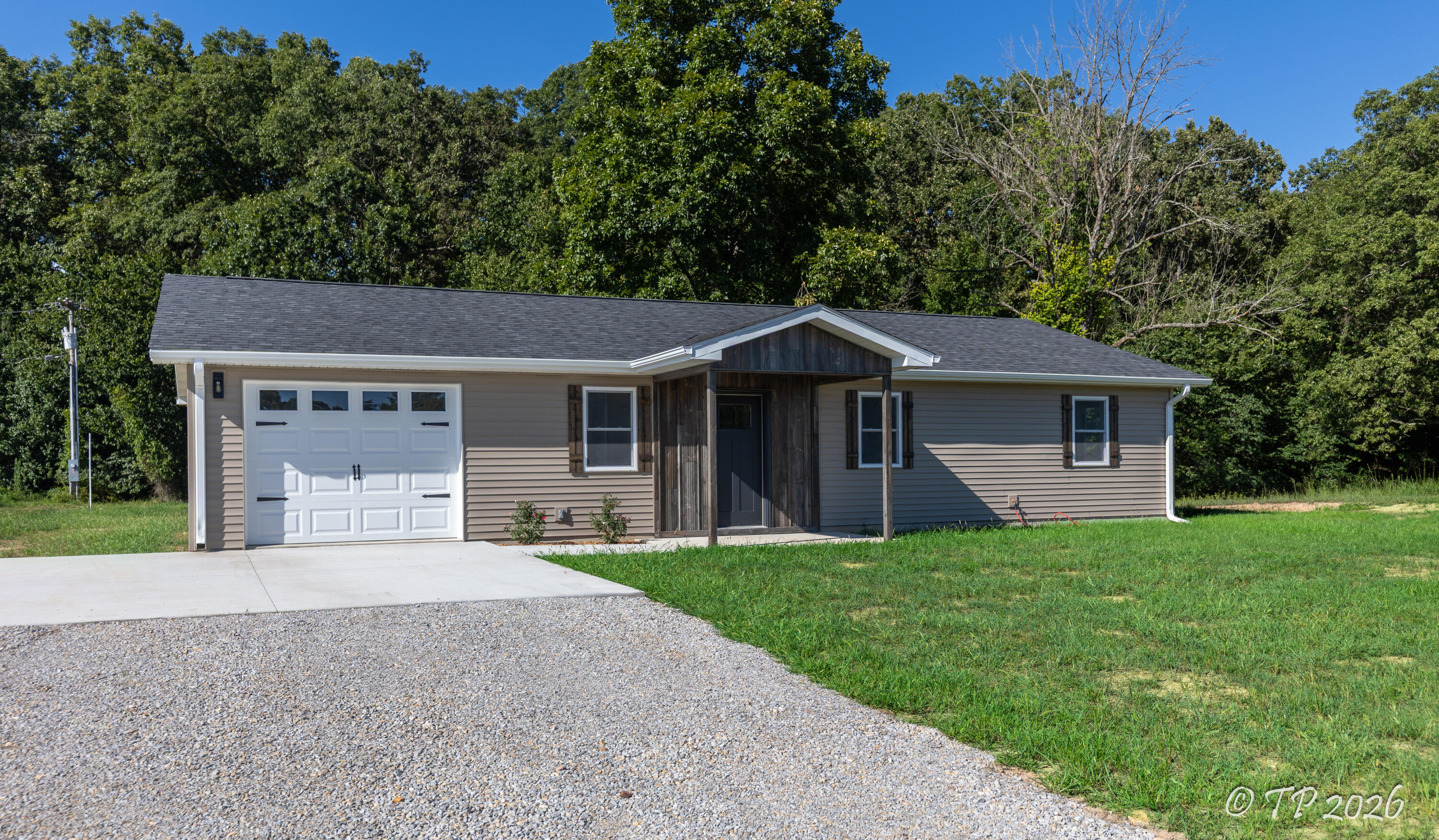 2415 Deatherage Avenue Property Photo 1