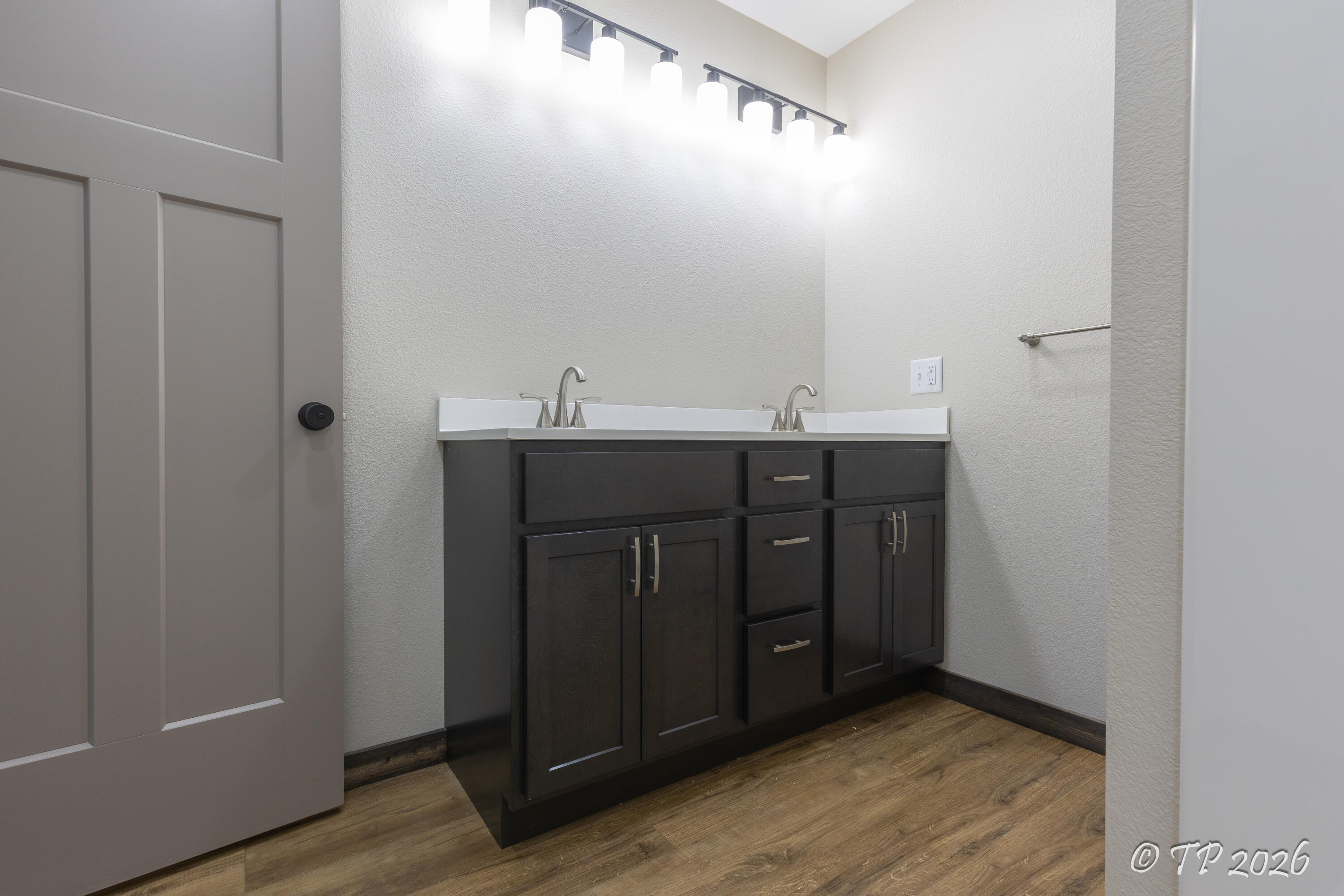 2415 Deatherage Avenue Property Photo 15