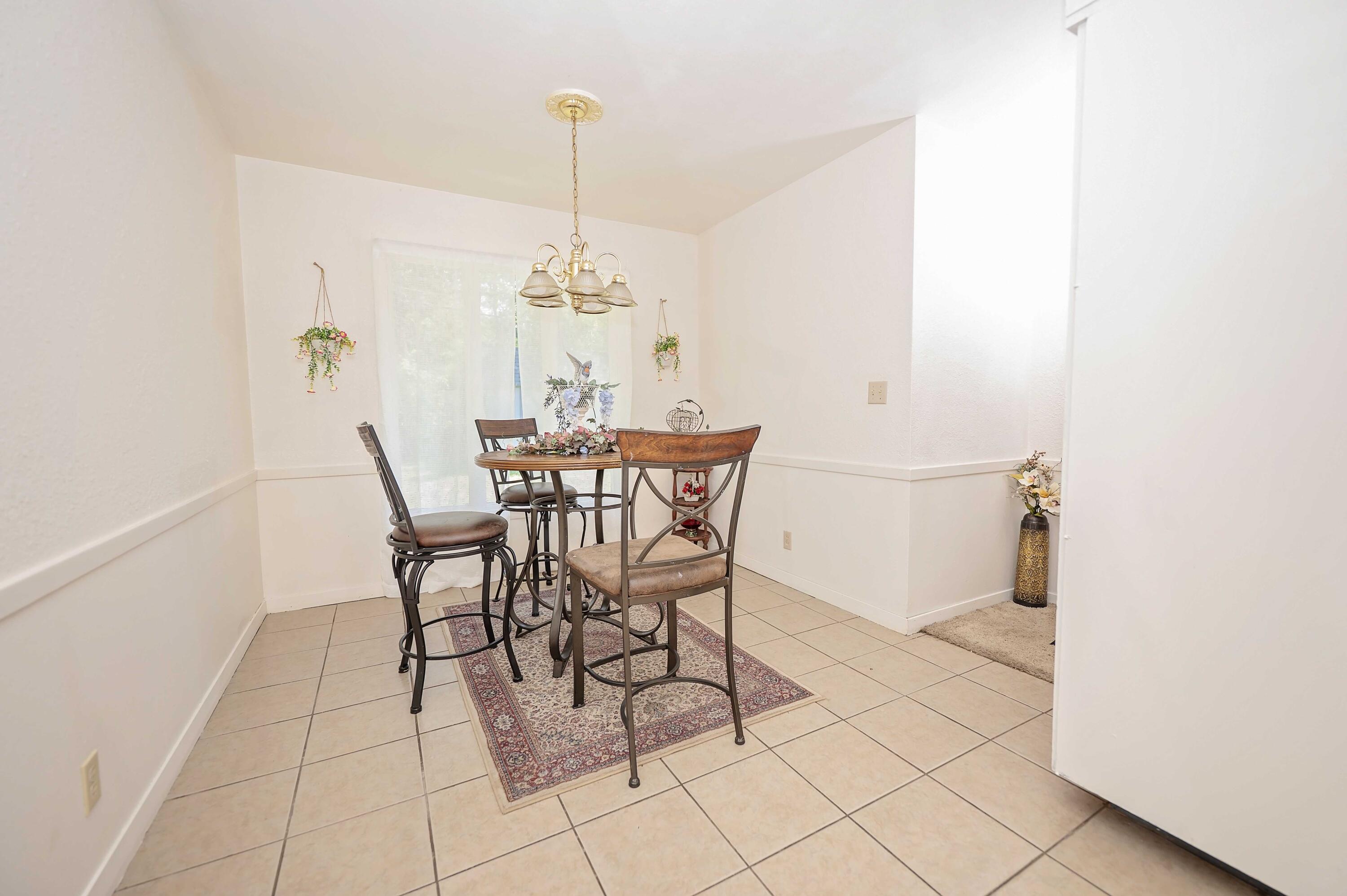 2516 South Weaver Avenue Property Photo 13