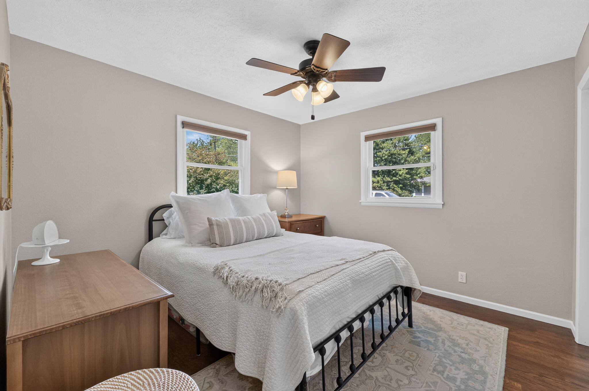 1112 East Mcclernon Street Property Photo 12