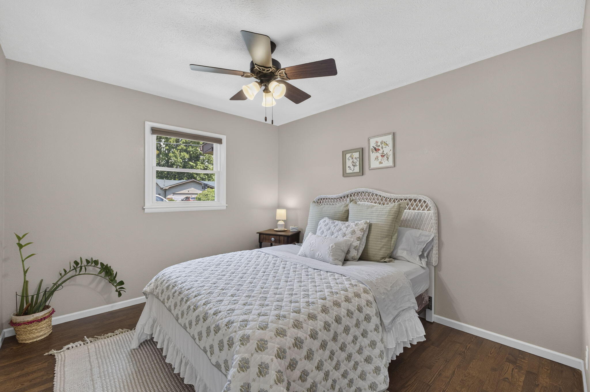 1112 East Mcclernon Street Property Photo 16
