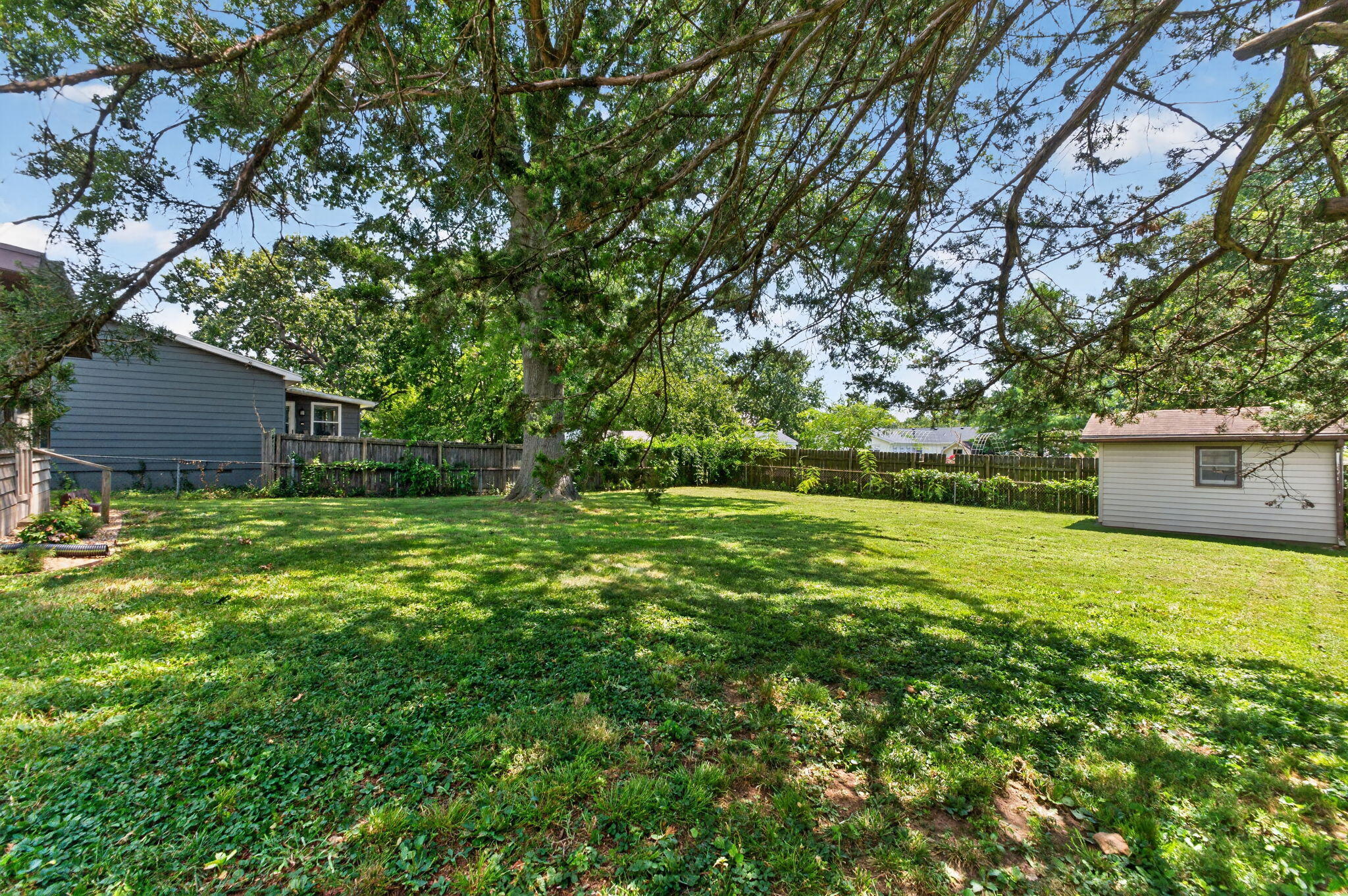 1112 East Mcclernon Street Property Photo 26