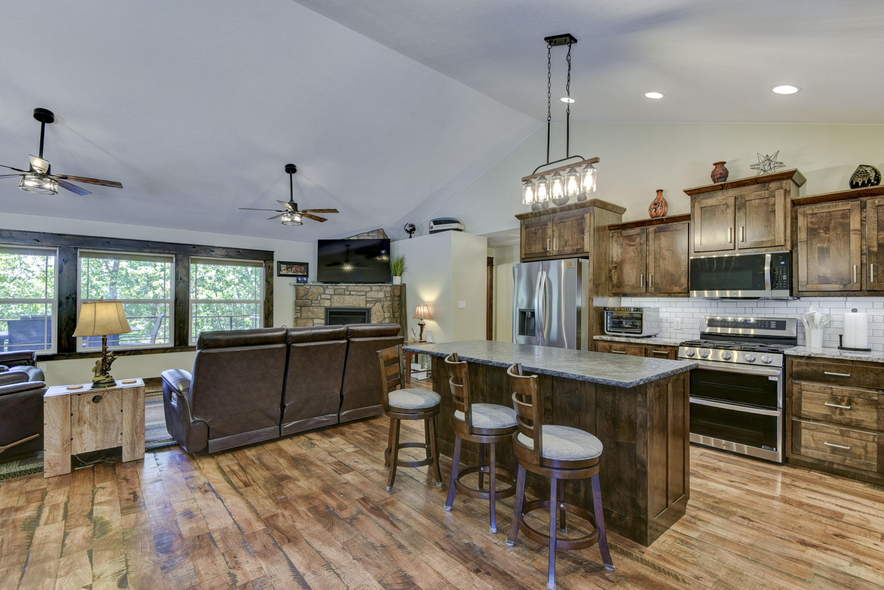 303 Bayshore Street Property Photo 11