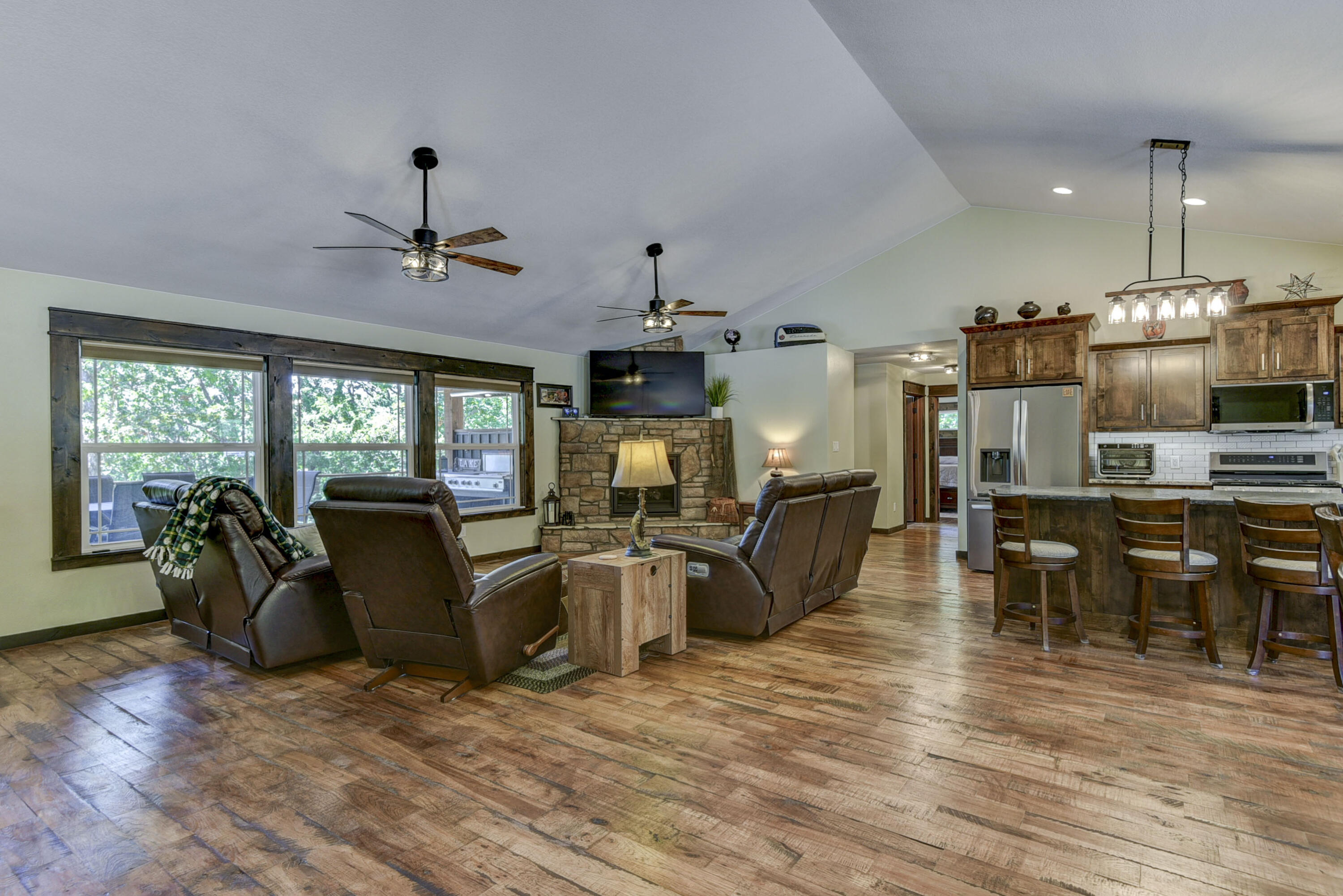 303 Bayshore Street Property Photo 16