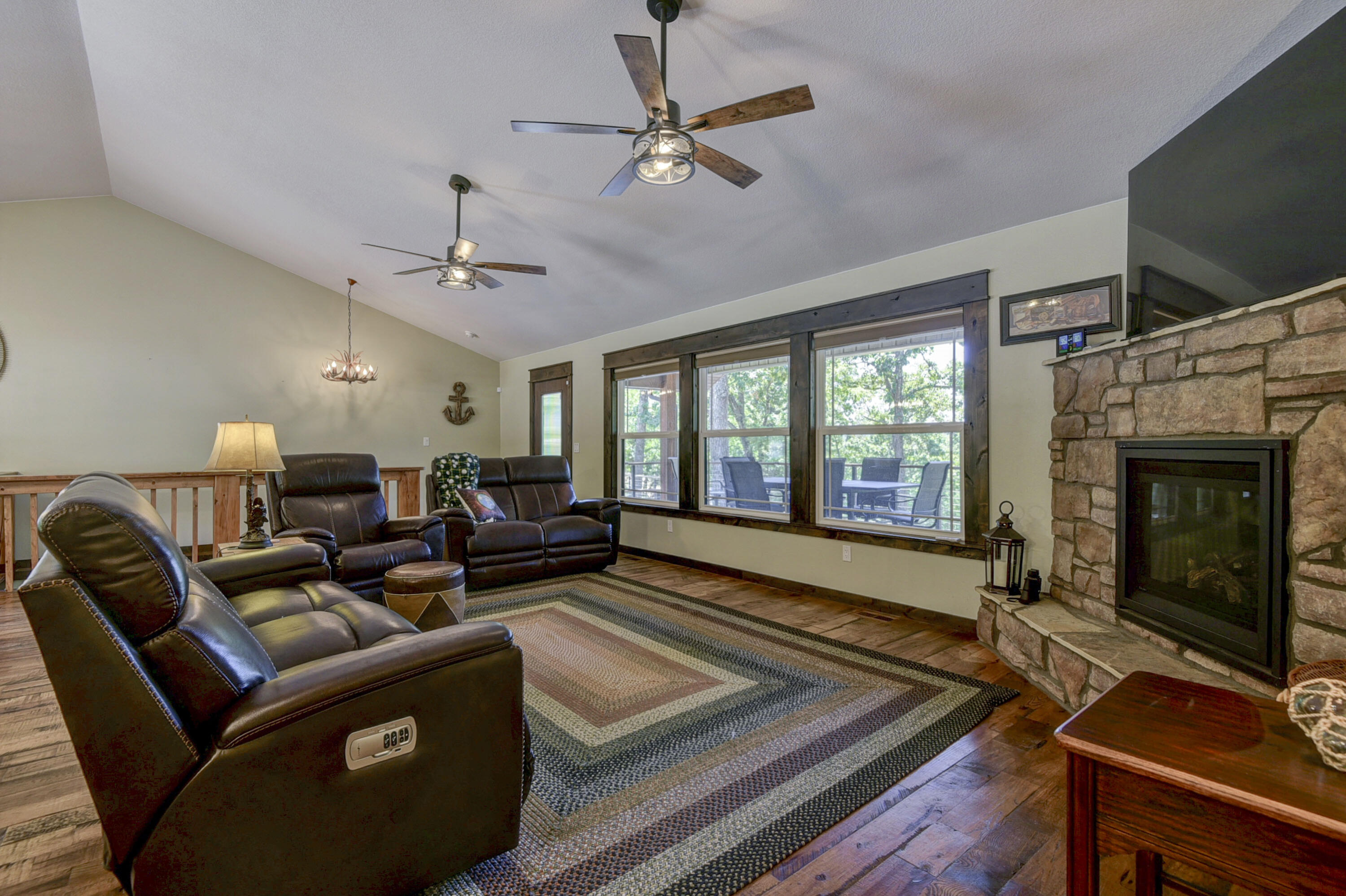 303 Bayshore Street Property Photo 17