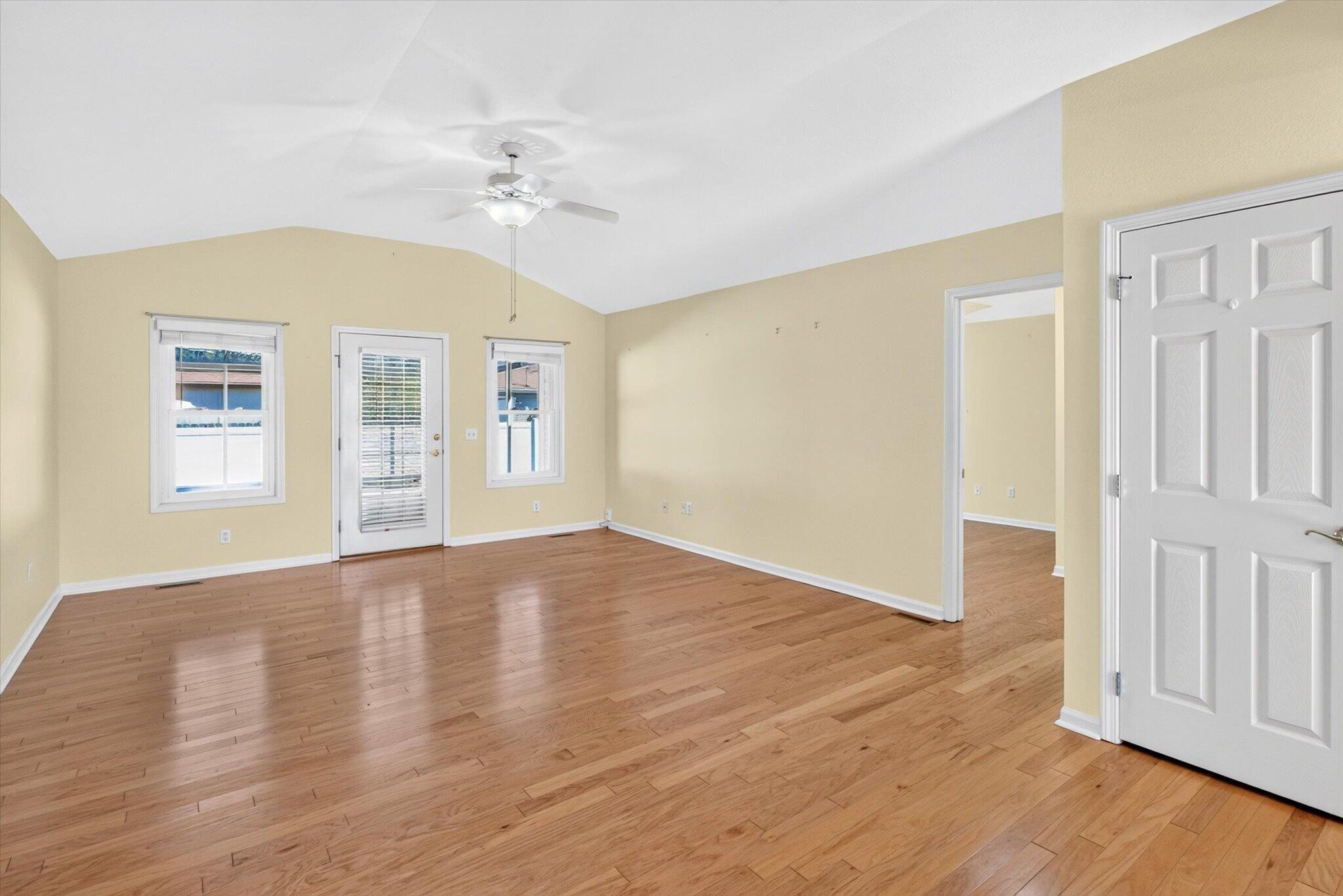 1333 West Edgewood Street Property Photo 6