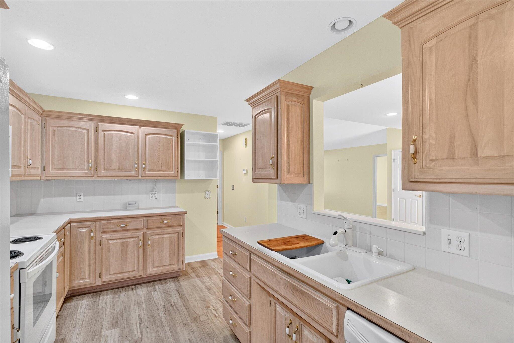 1333 West Edgewood Street Property Photo 15