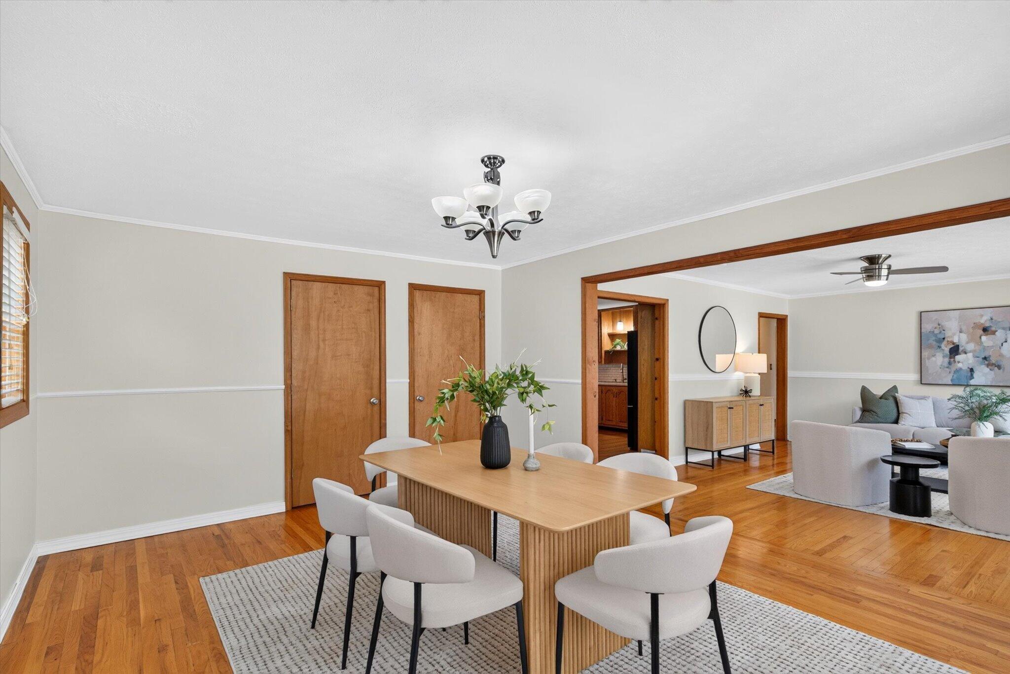 1345 East Walnut Street Property Photo 8