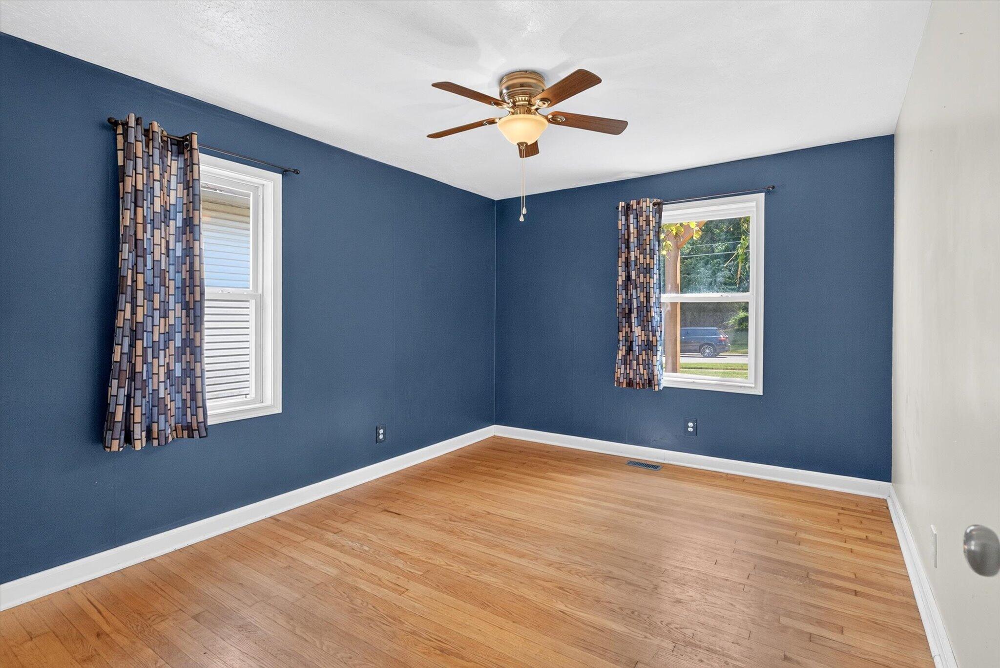 1345 East Walnut Street Property Photo 20