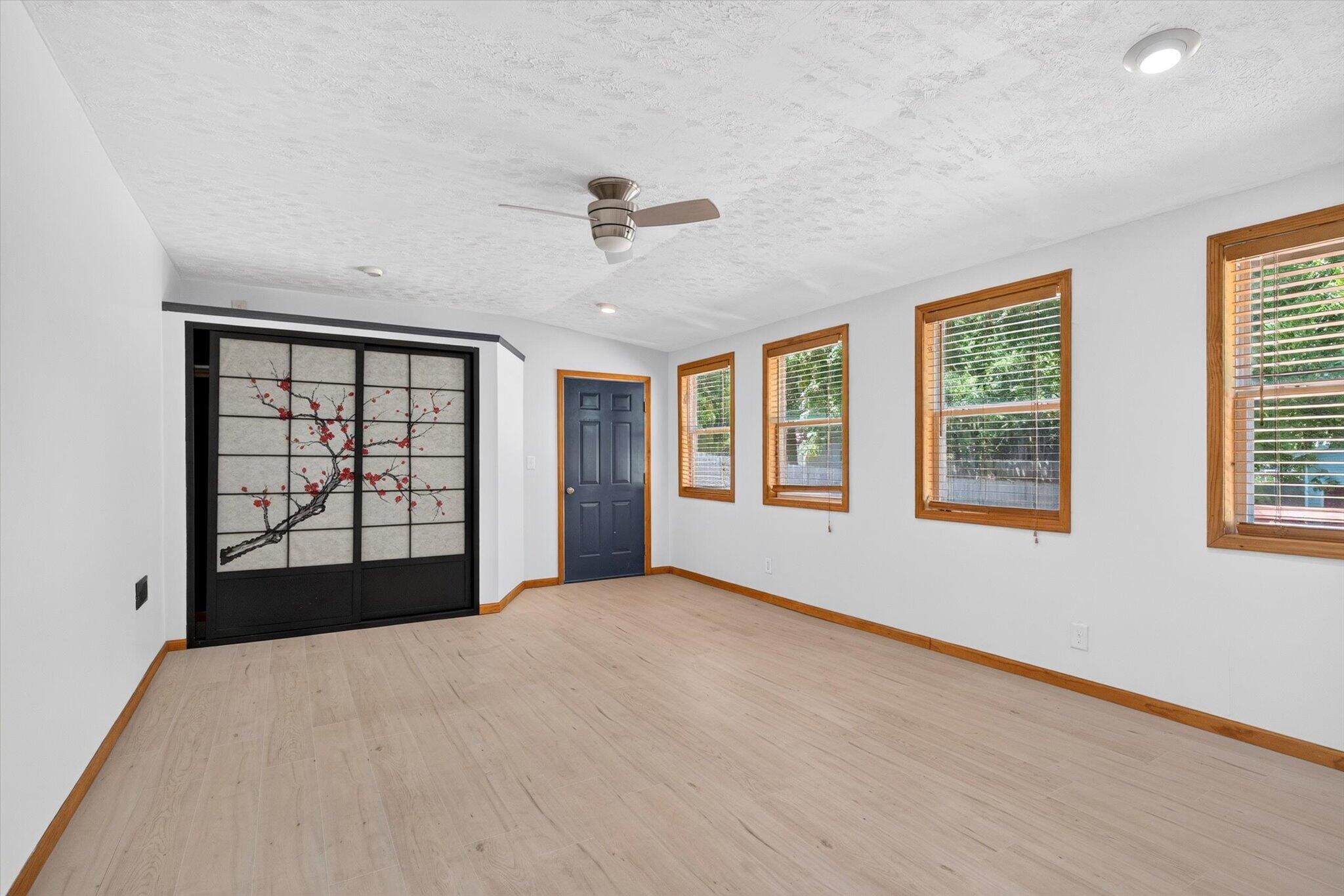 1345 East Walnut Street Property Photo 23