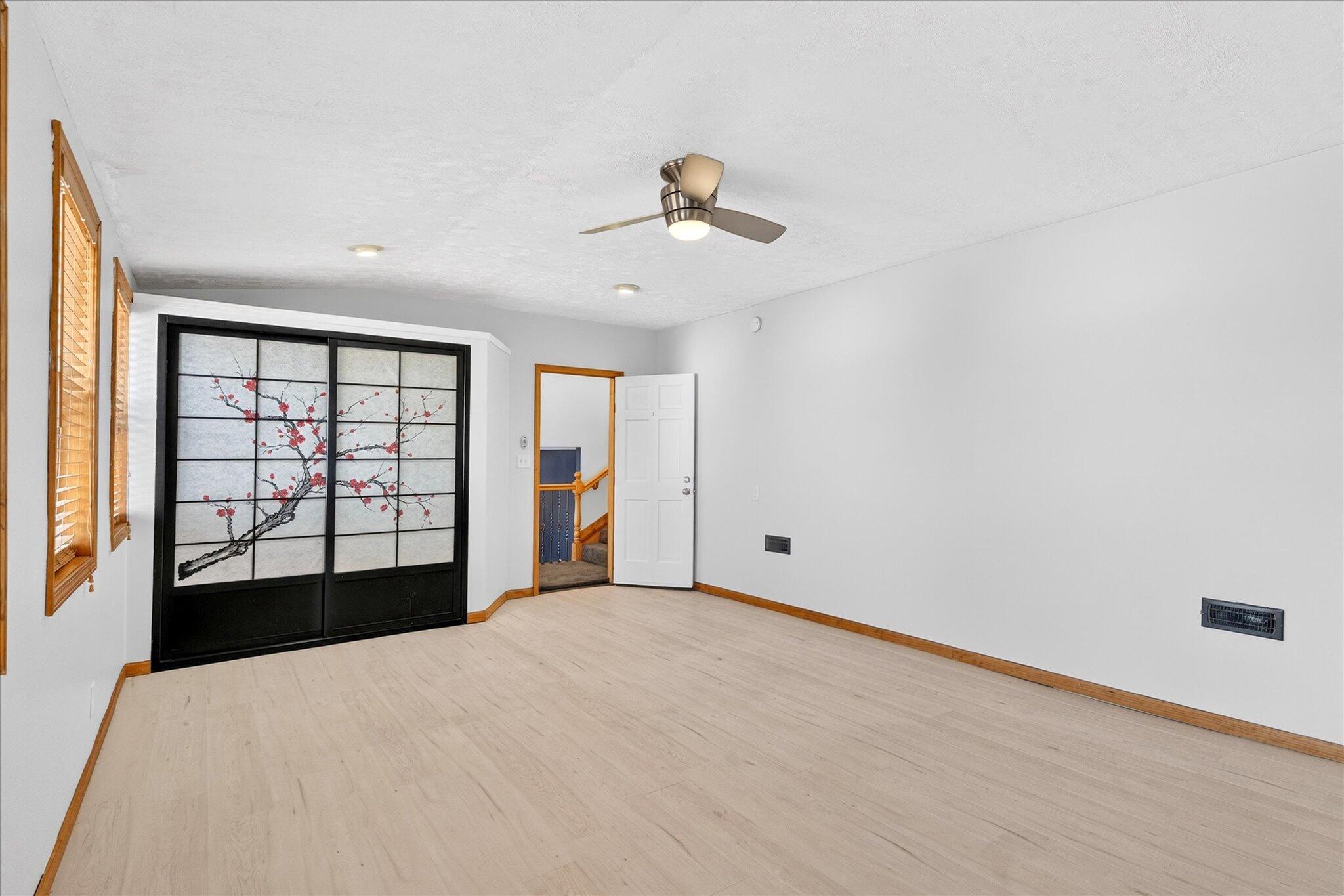 1345 East Walnut Street Property Photo 25