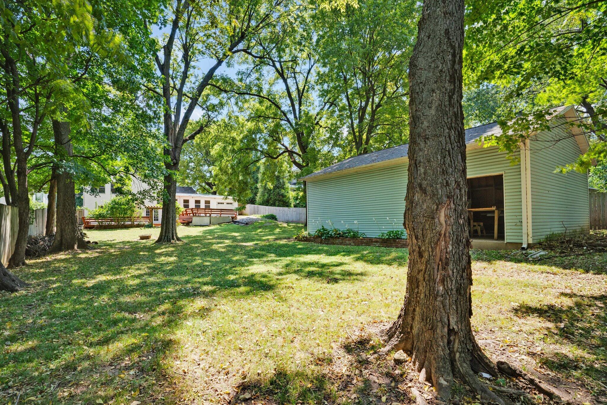 1345 East Walnut Street Property Photo 34