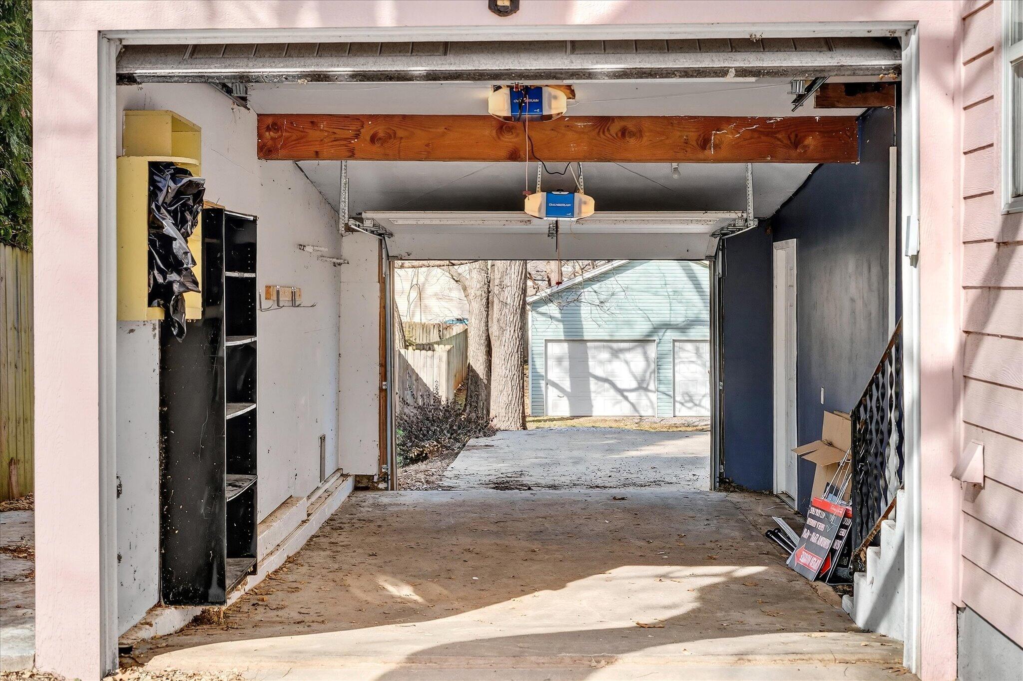 1345 East Walnut Street Property Photo 37