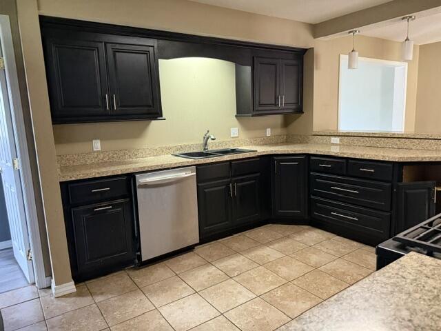 2808 South Grand Avenue Property Photo 4