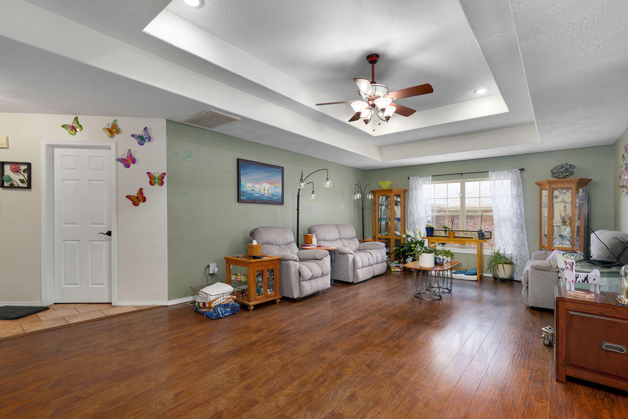 725 South Christopher Avenue Property Photo 13