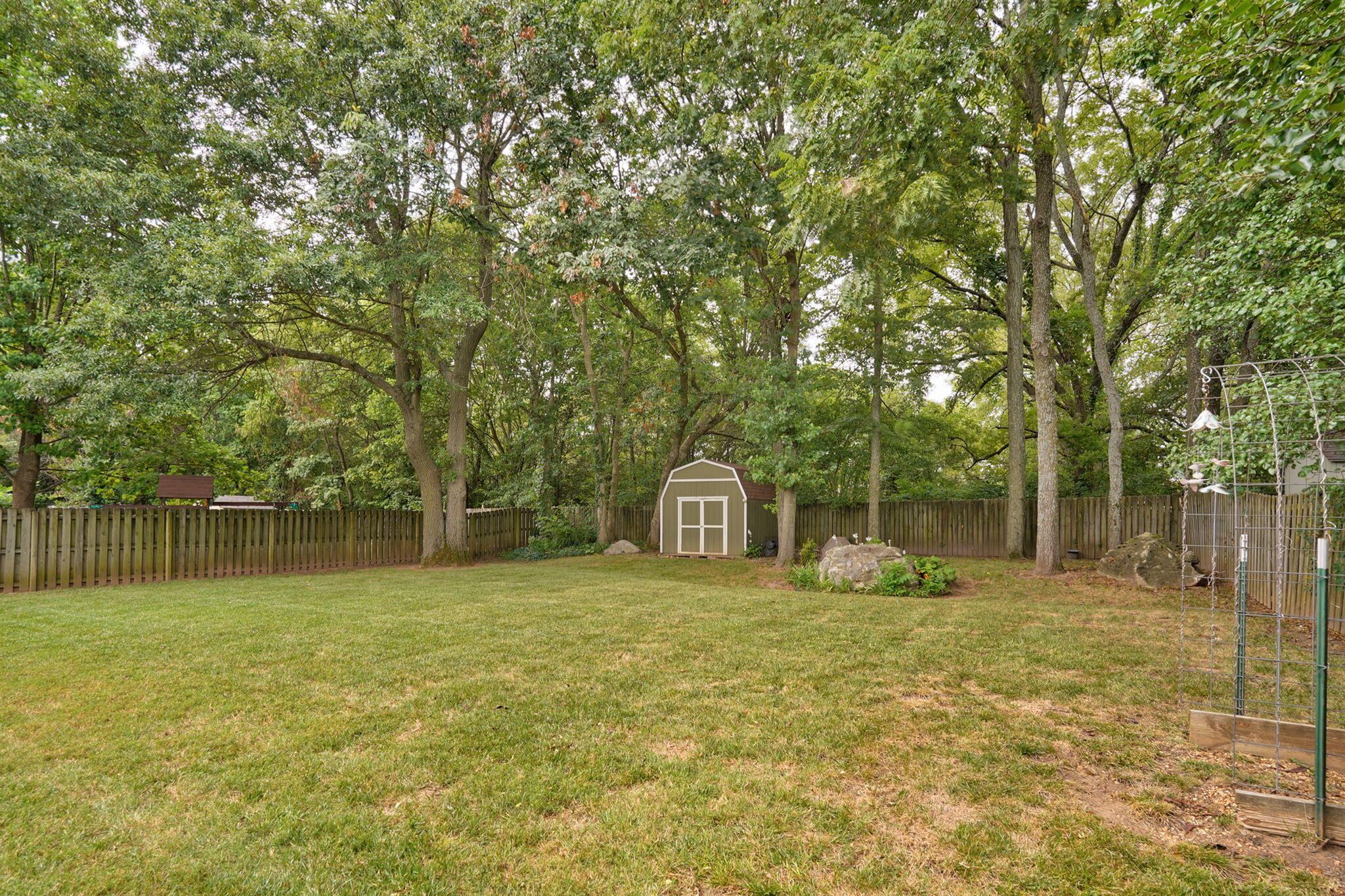 725 South Christopher Avenue Property Photo 30