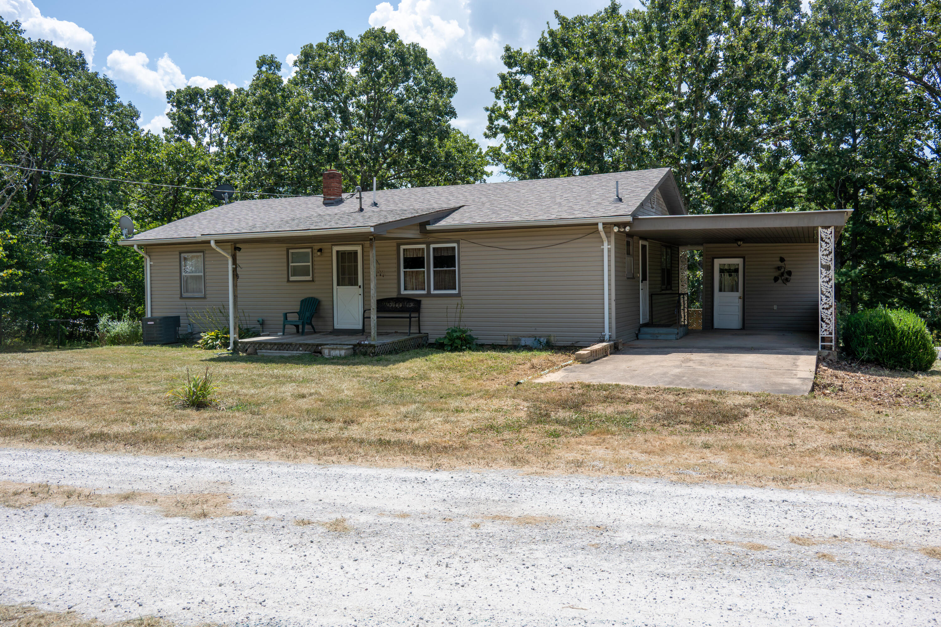 14650 Evergreen Road Property Photo 4