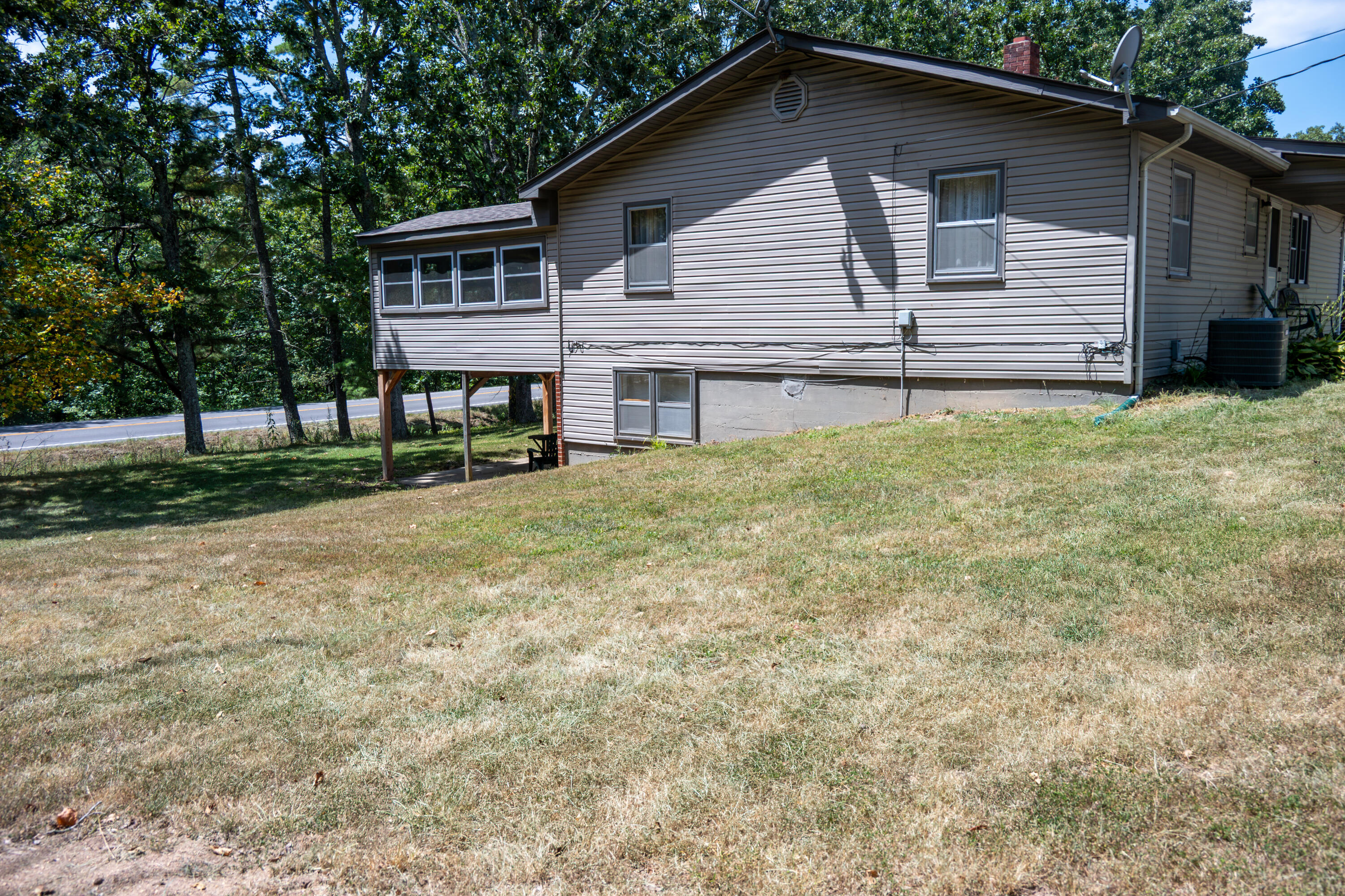 14650 Evergreen Road Property Photo 5