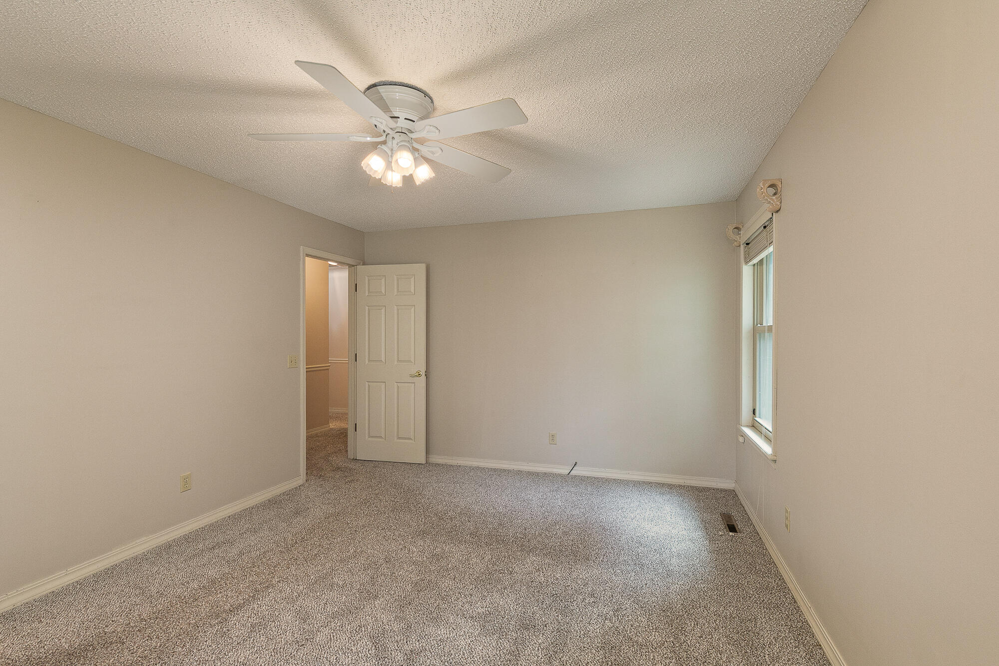4035 South Parkcrest Avenue Property Photo 20
