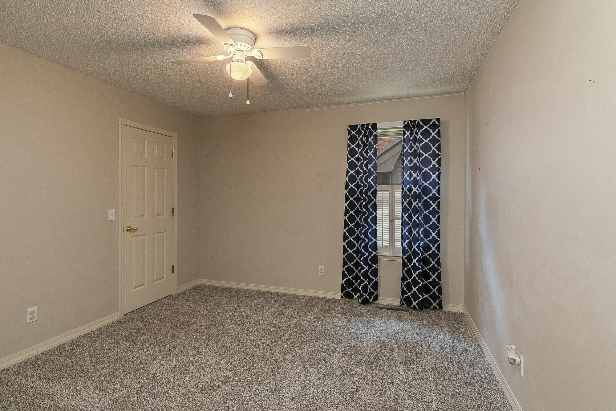4035 South Parkcrest Avenue Property Photo 25