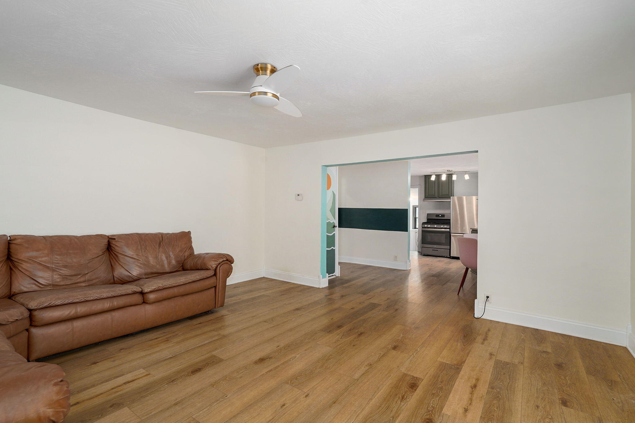 2620 West Chestnut Street Property Photo 7
